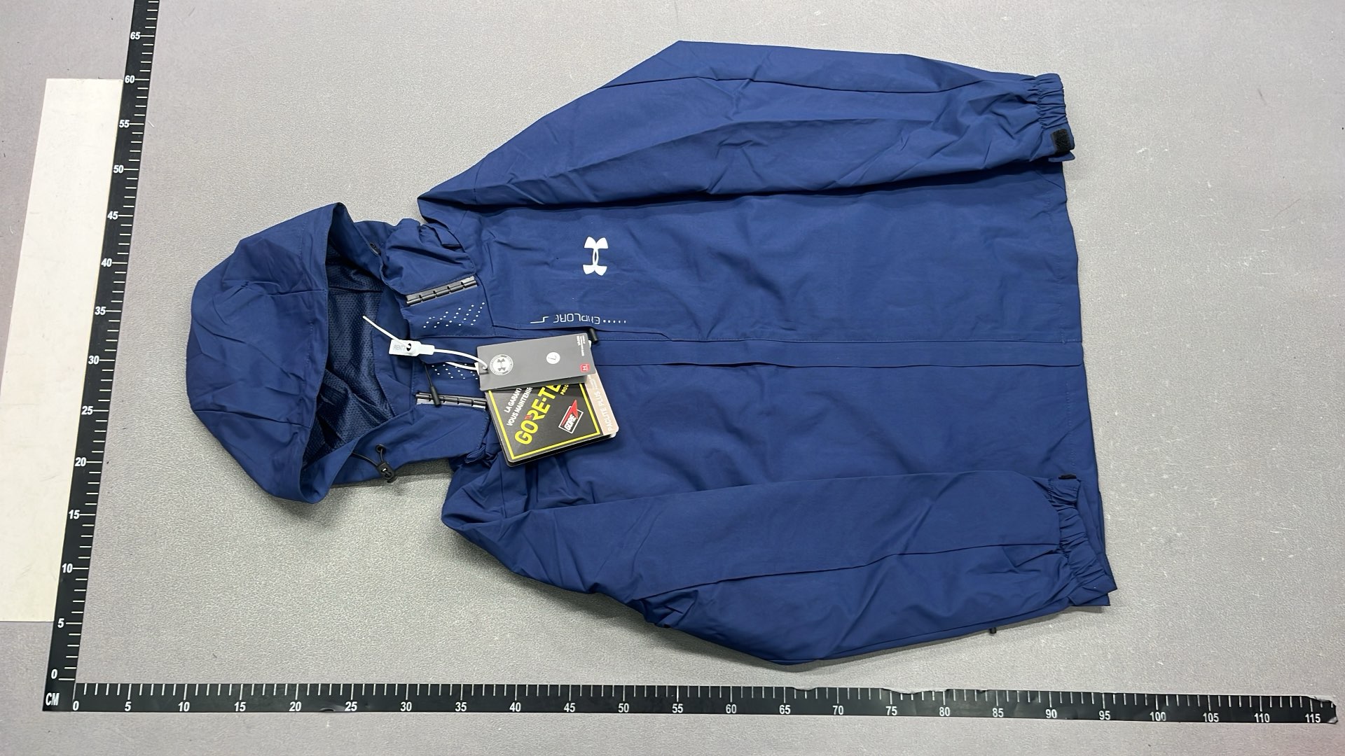 Under Armour Black Hooded Jacket for Men - Lightweight & Breathable