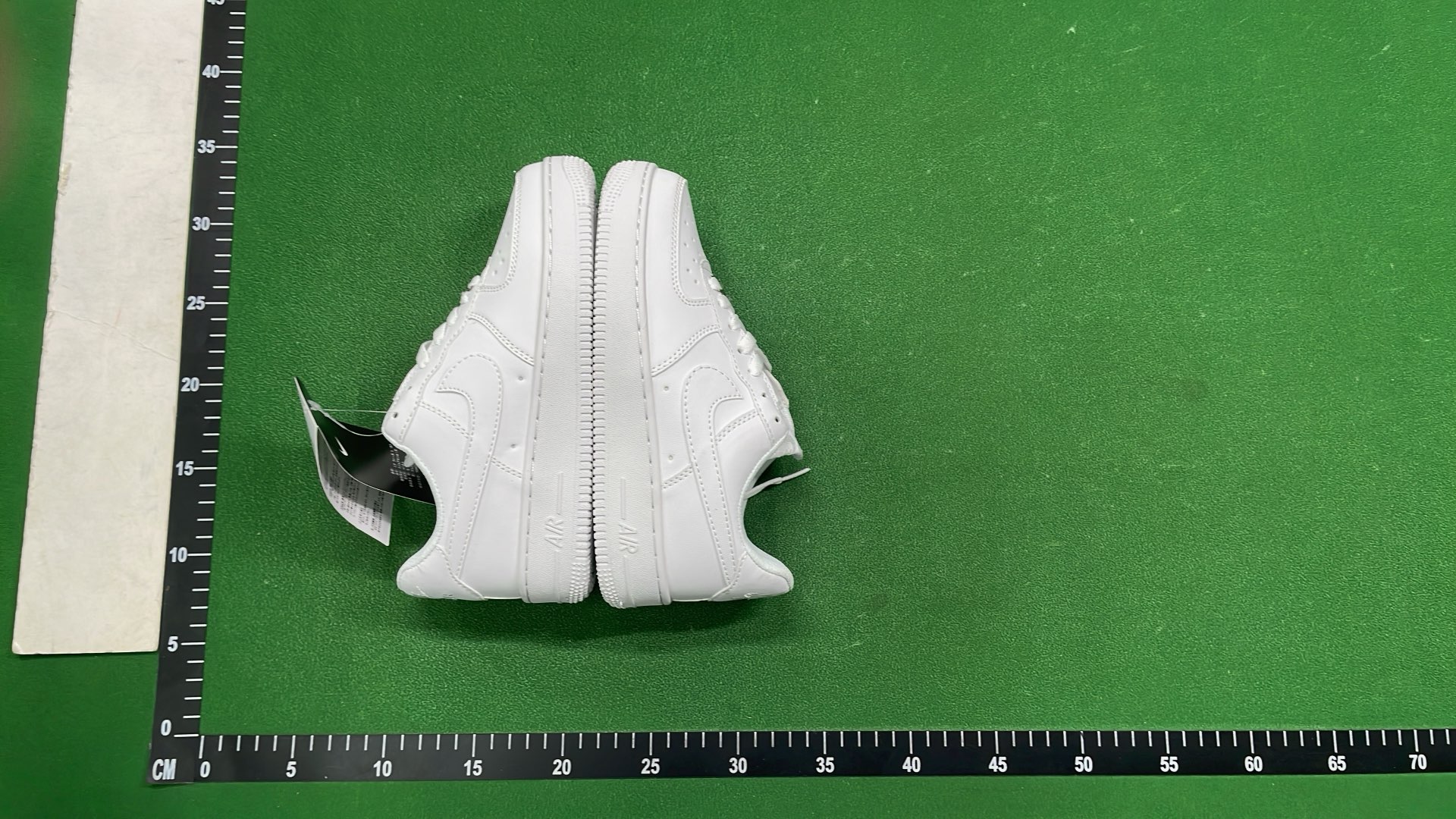 Nike Air Force 1 Low Supreme Collaboration Sneakers