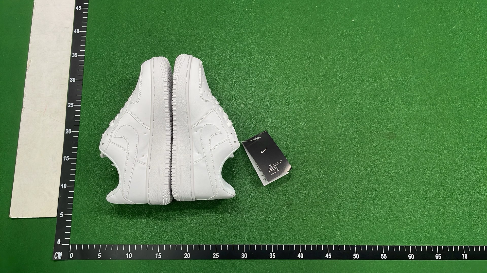 Nike Air Force 1 Low Supreme Collaboration Sneakers