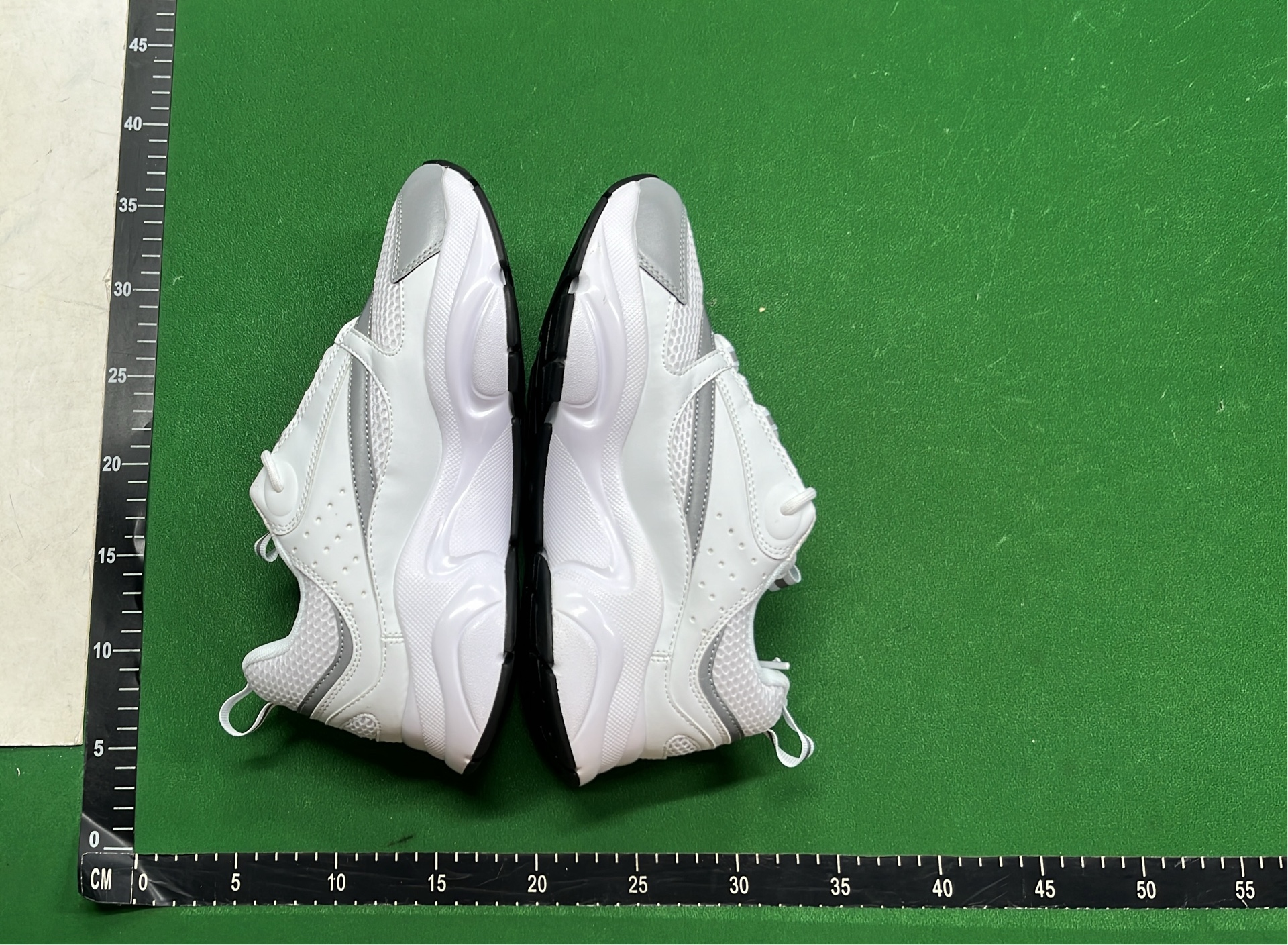 Dior B23 High-Top Sneakers