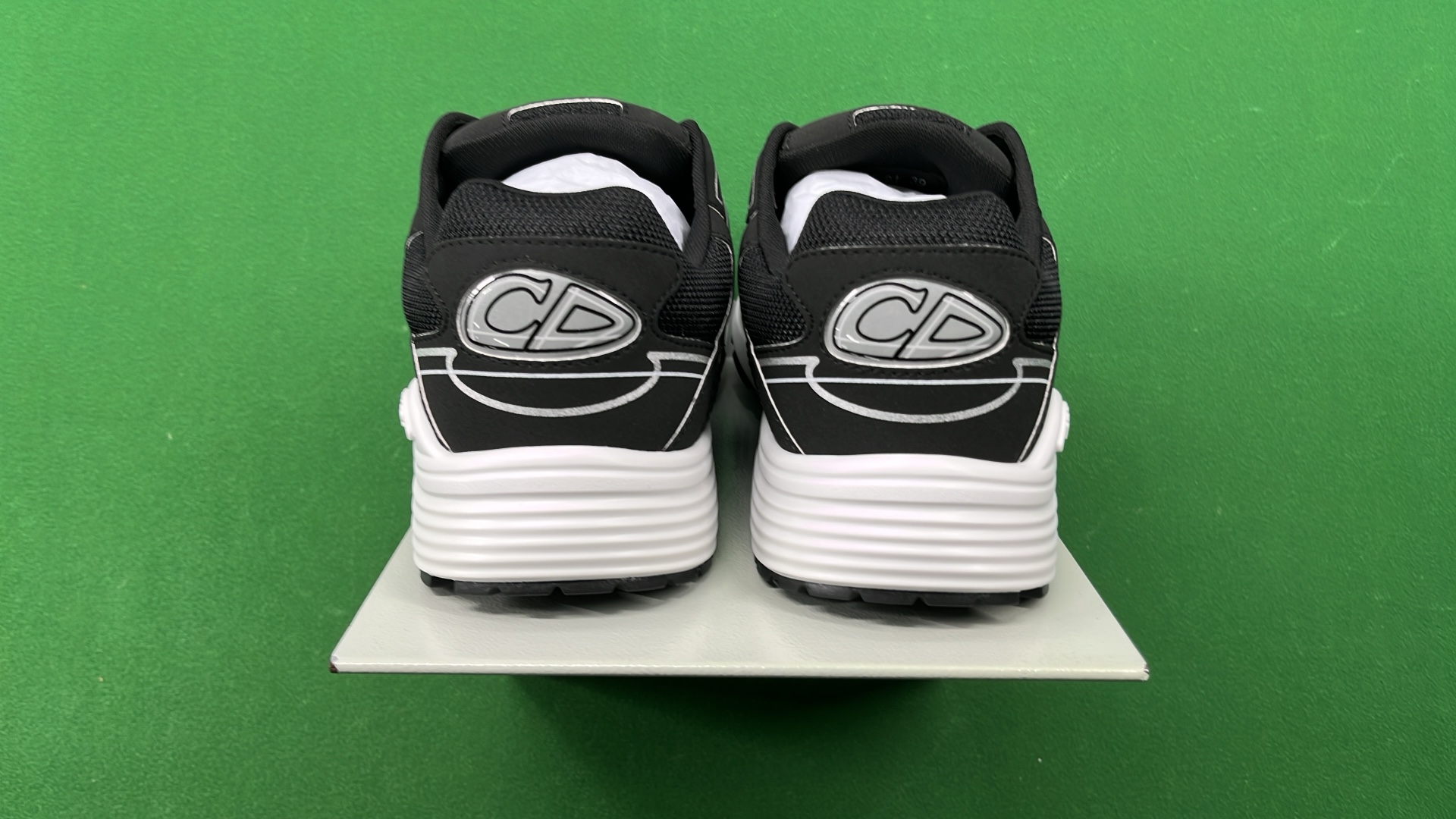 1:1 Batch DIOR B30 Shoes  in the Best OopBuy Spreadsheet QC photos