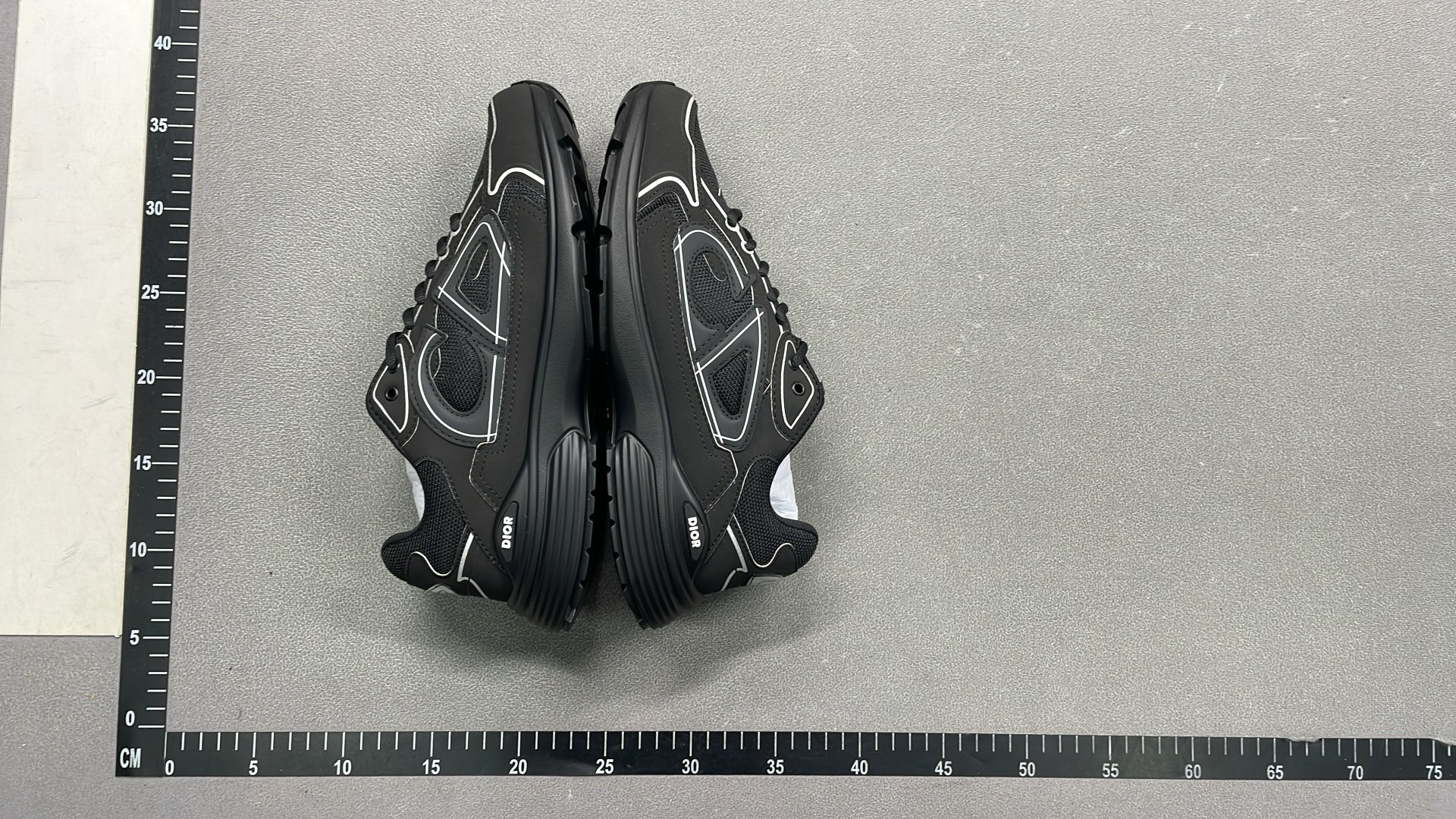 1:1 Batch DIOR B30 Shoes  in the Best OopBuy Spreadsheet QC photos