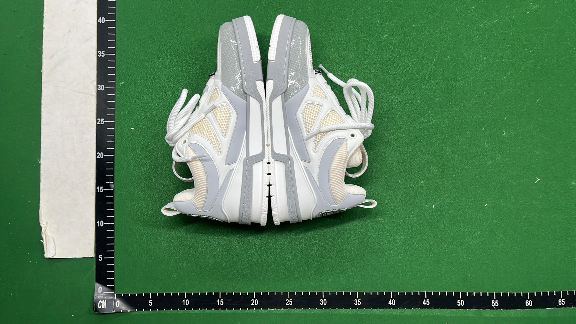 1:1 Batch LOUIS VUITTON shoes-1  in the Best OopBuy Spreadsheet QC photos