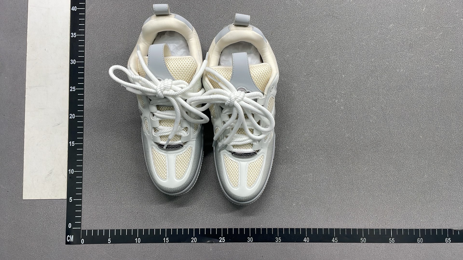1:1 Batch LOUIS VUITTON shoes-1  in the Best OopBuy Spreadsheet QC photos