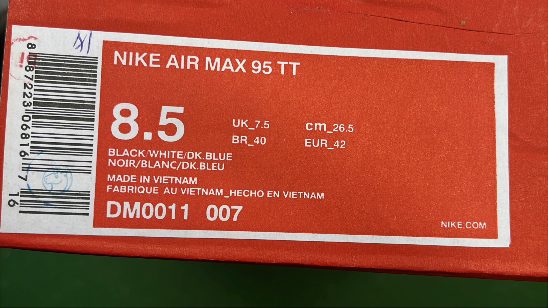 Nike Air Max 95 Grey and Neon Green Running Shoes