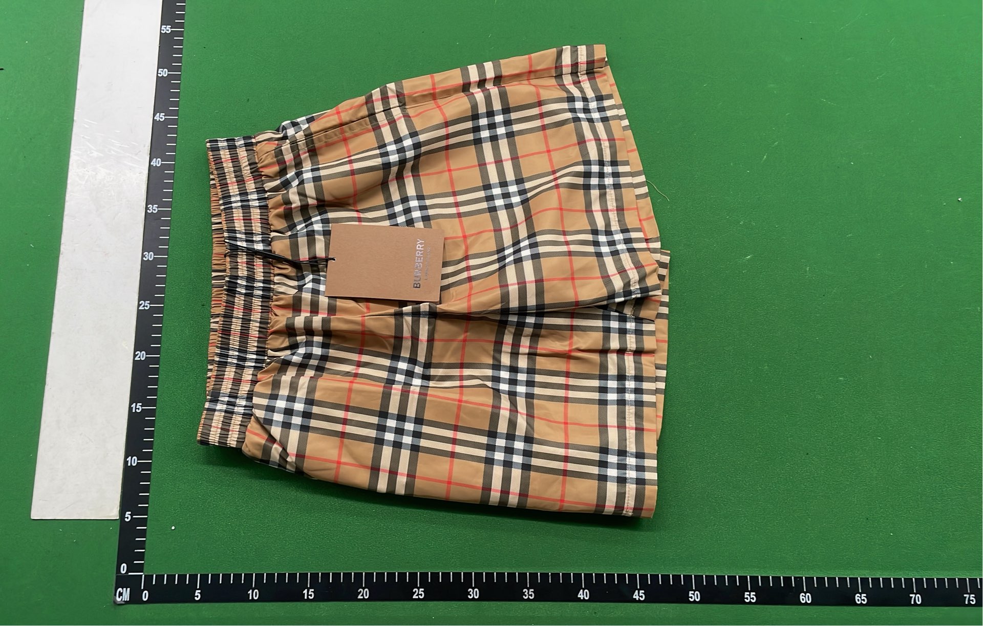 1:1 Batch Burberry shorts  in the Best OopBuy Spreadsheet QC photos