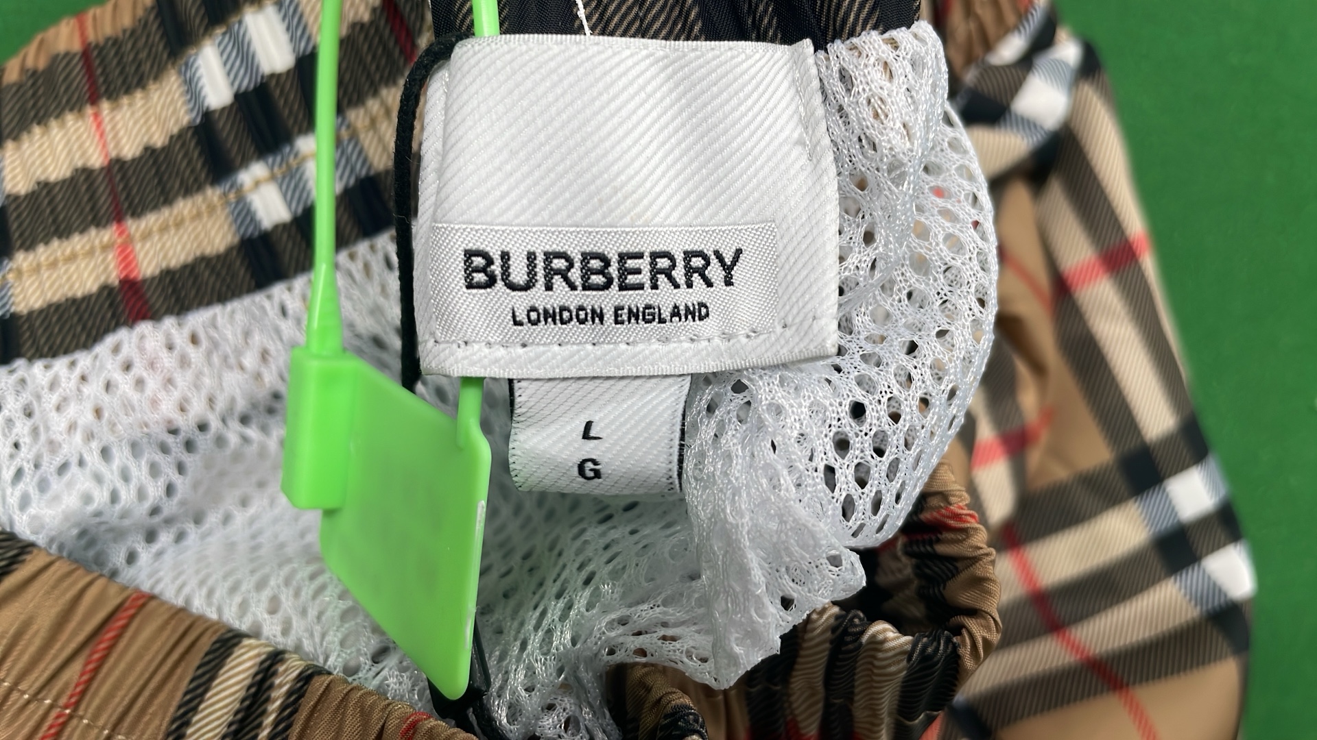 1:1 Batch Burberry shorts  in the Best OopBuy Spreadsheet QC photos