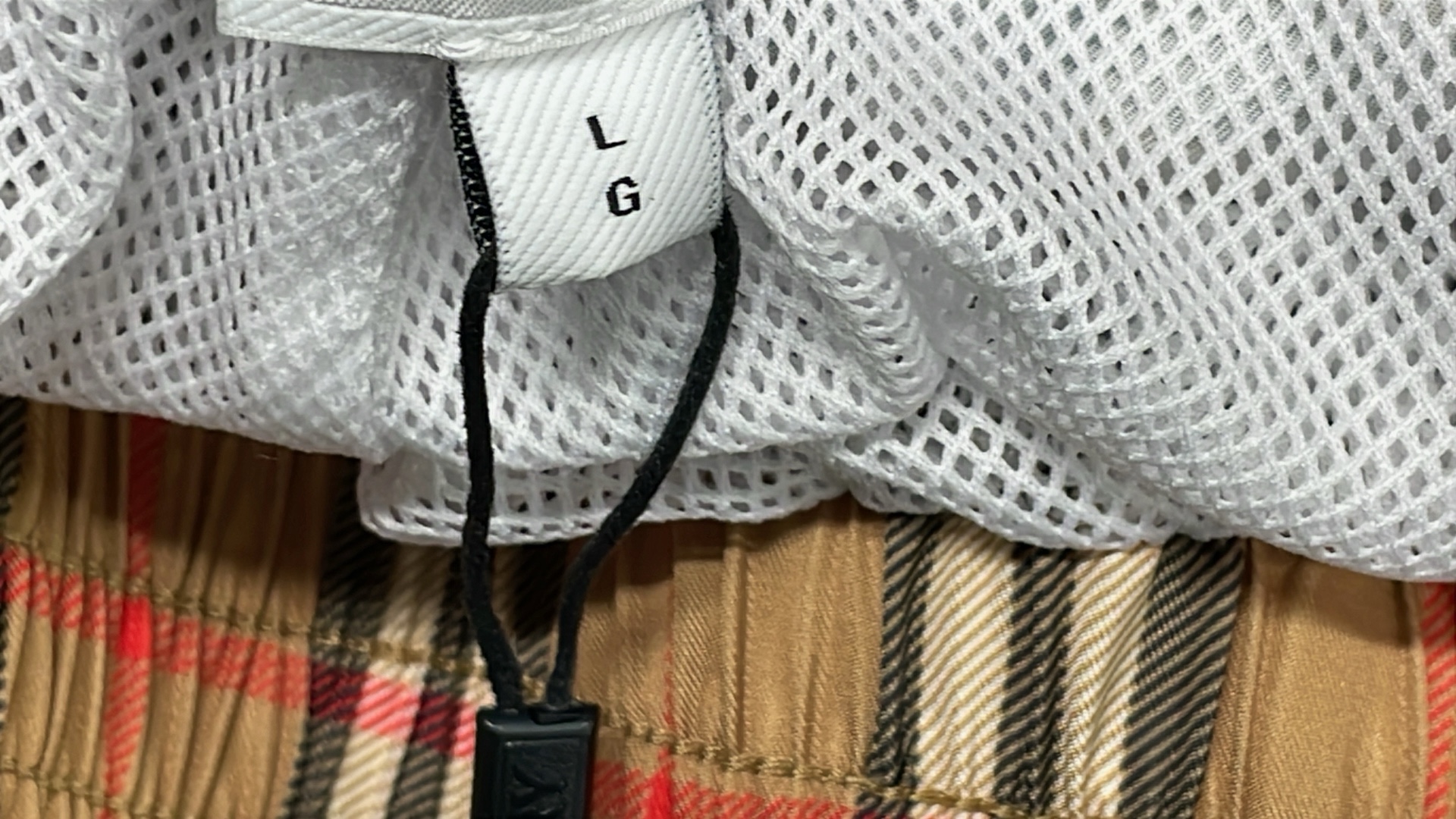 1:1 Batch Burberry shorts  in the Best OopBuy Spreadsheet QC photos