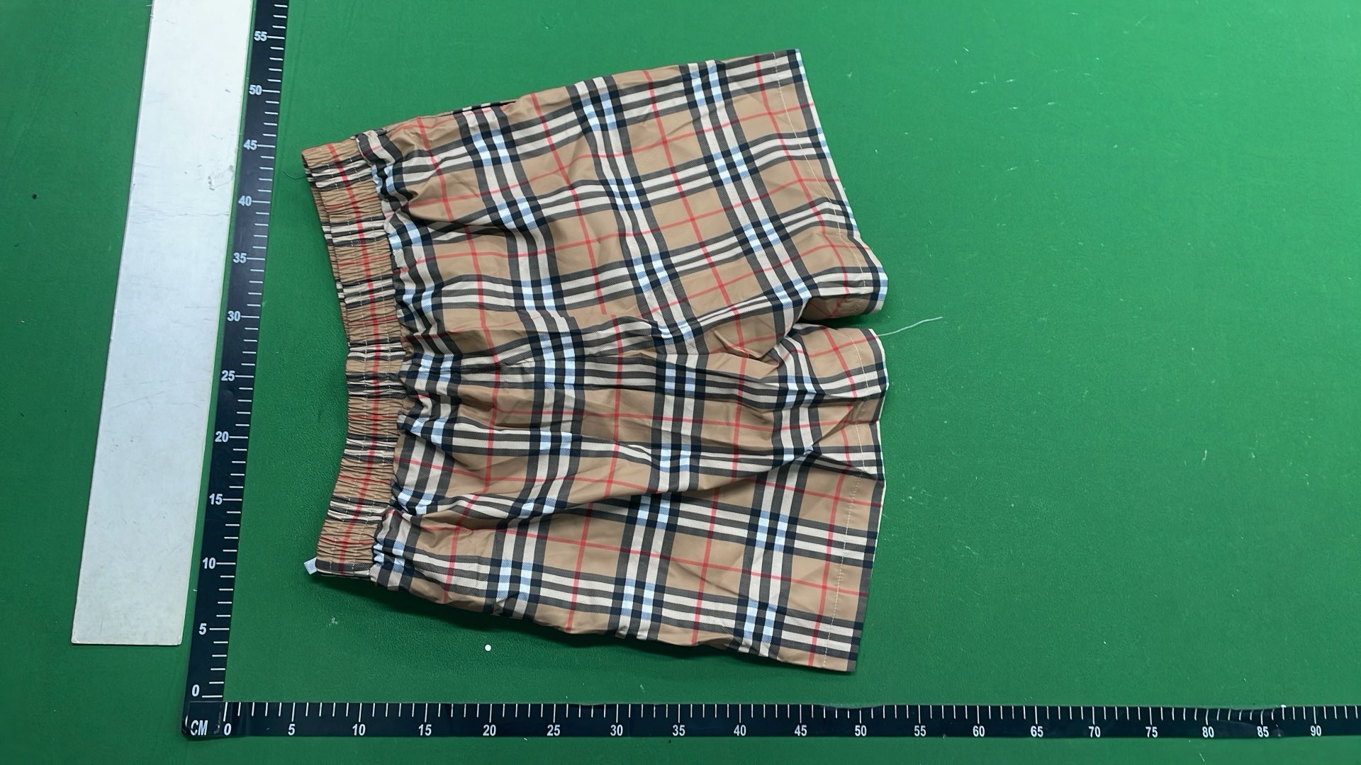 1:1 Batch Burberry shorts  in the Best OopBuy Spreadsheet QC photos