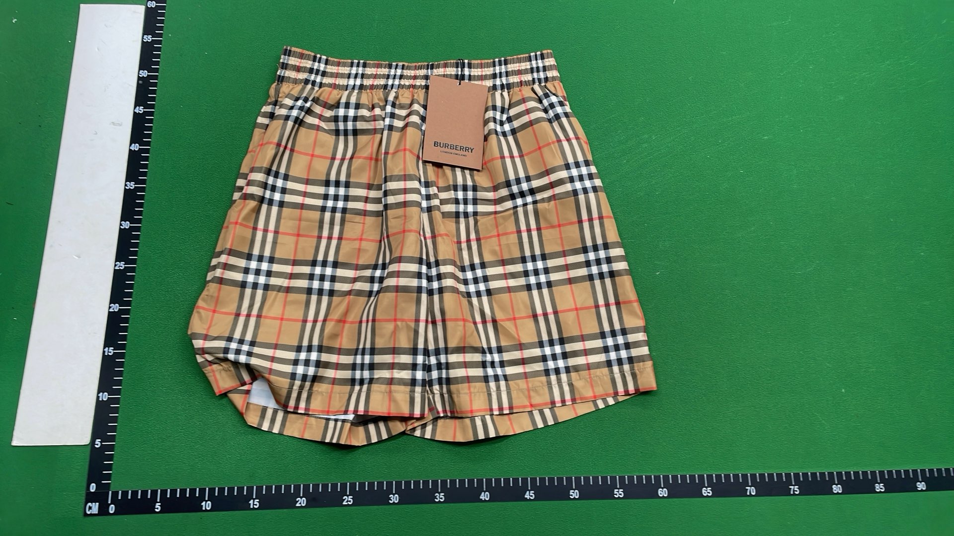 1:1 Batch Burberry shorts  in the Best OopBuy Spreadsheet QC photos