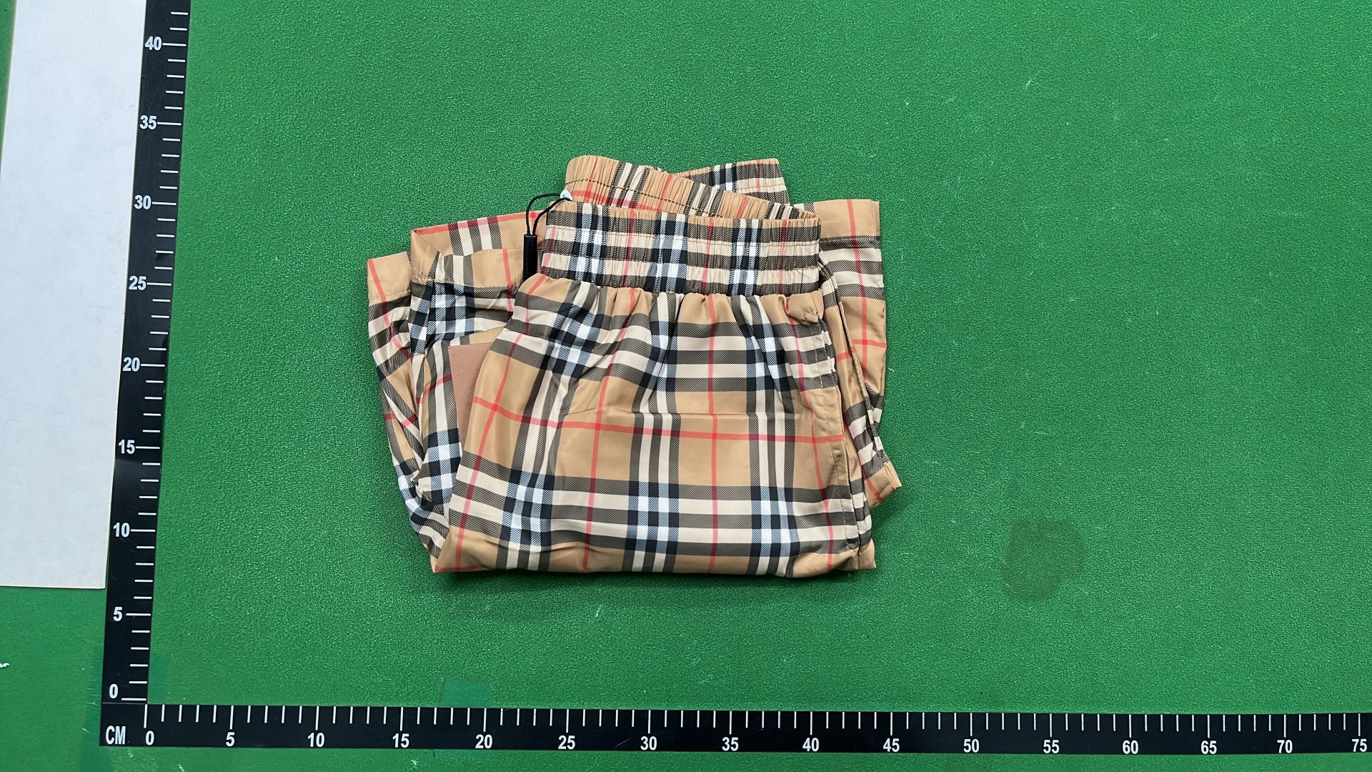 1:1 Batch Burberry shorts  in the Best OopBuy Spreadsheet QC photos