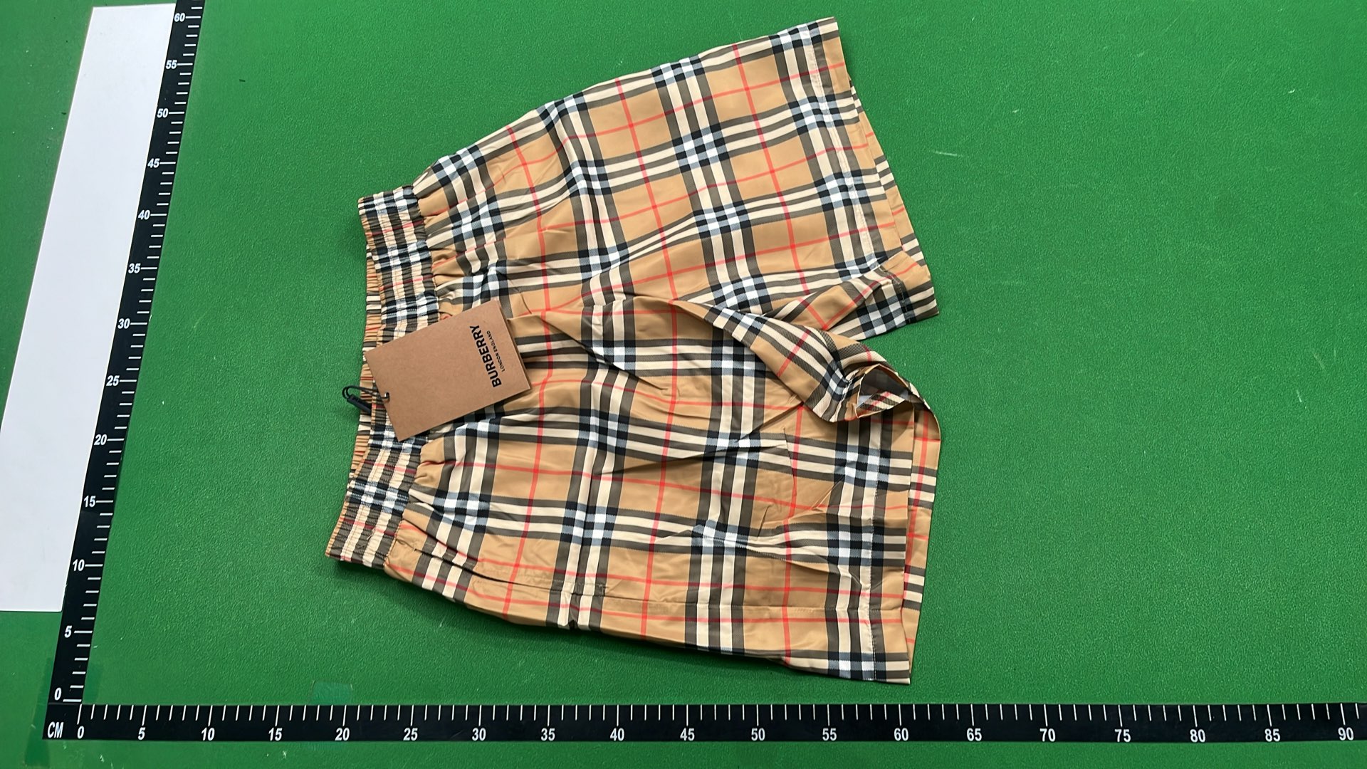 1:1 Batch Burberry shorts  in the Best OopBuy Spreadsheet QC photos