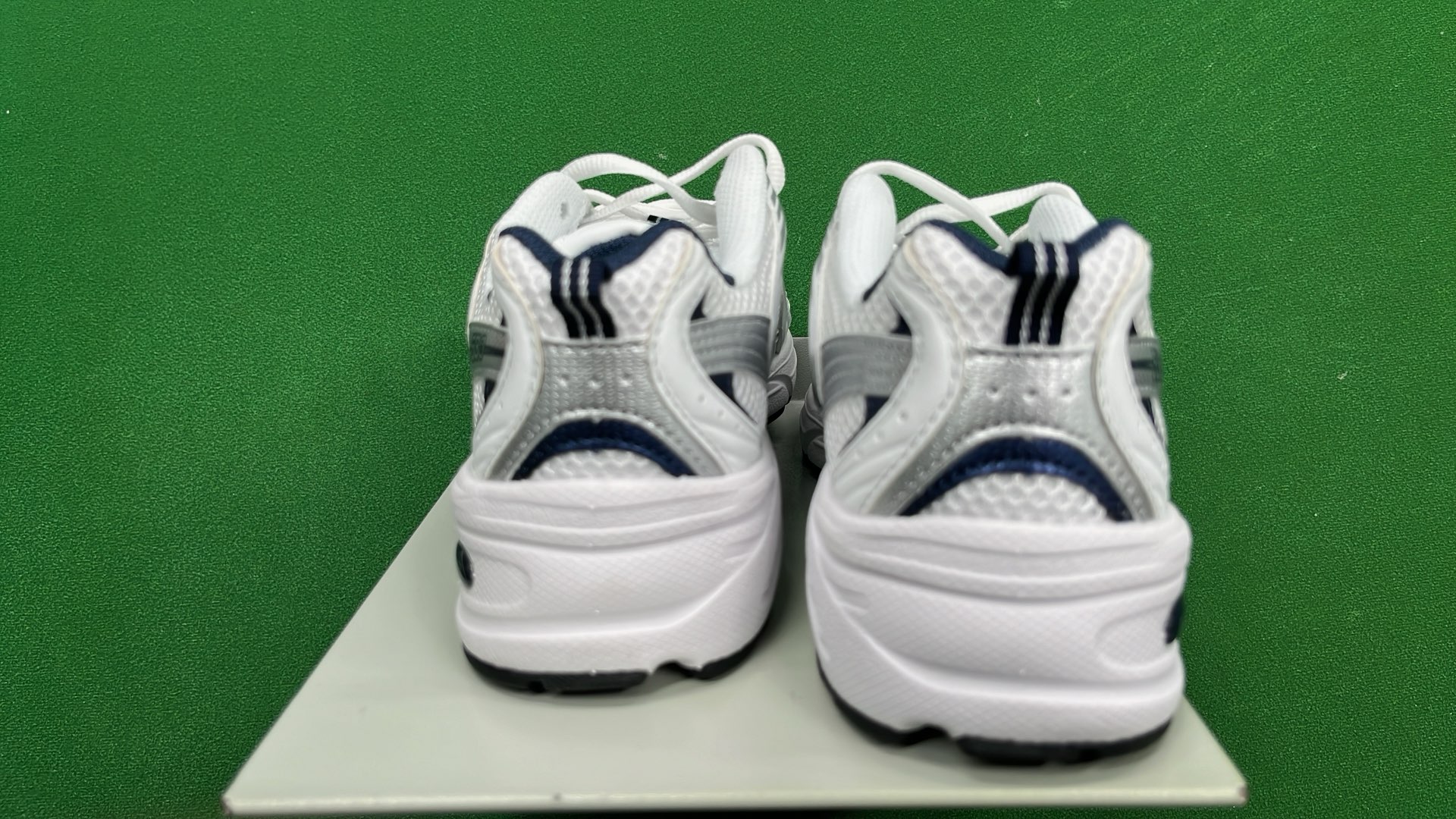 New Balance Running Shoes White Mesh Sneakers for Men and Women