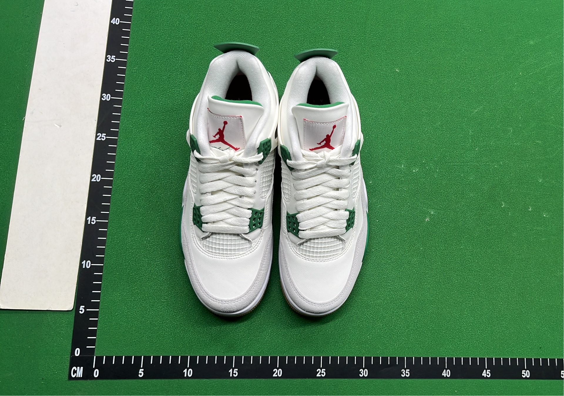 Air Jordan 4 Retro White Cement 1.0 Sneakers DV6773-220