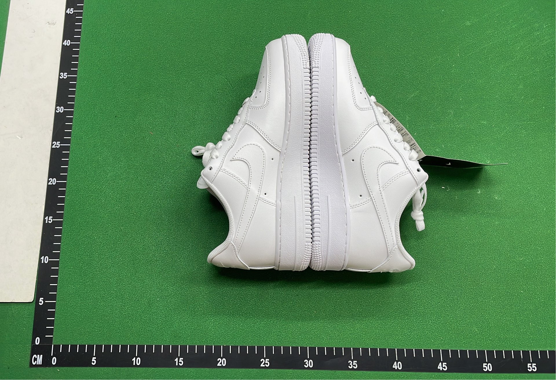 Nike Air Force 1 Low White Blue Accent Sneakers
