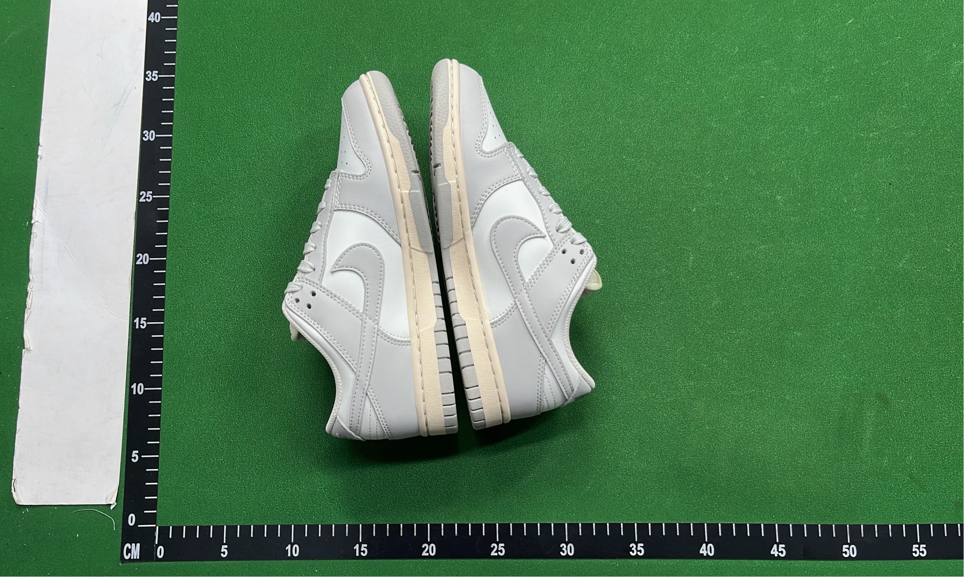 AKA Top Flow VT Version Dunk SB Sneakers