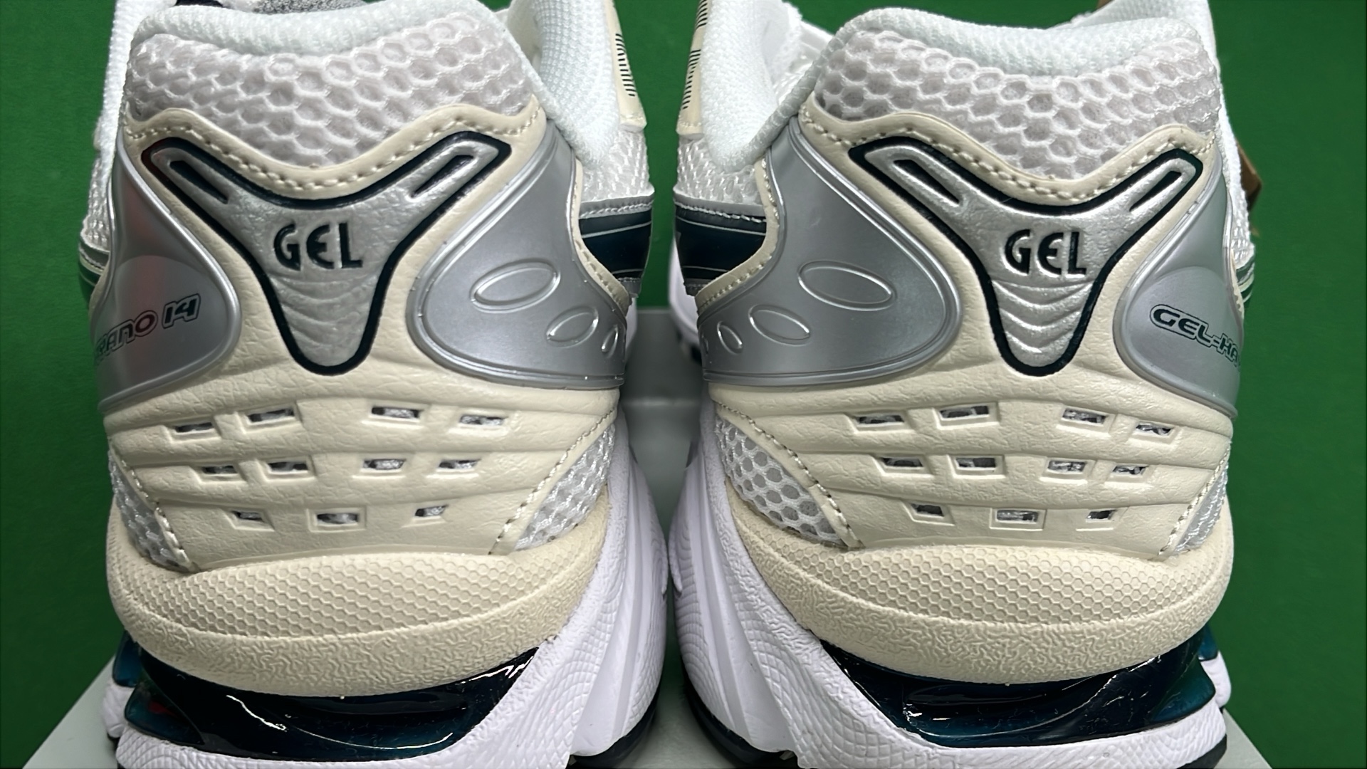 ASICS Gel-Kayano Running Shoes - Men's Performance Sneakers