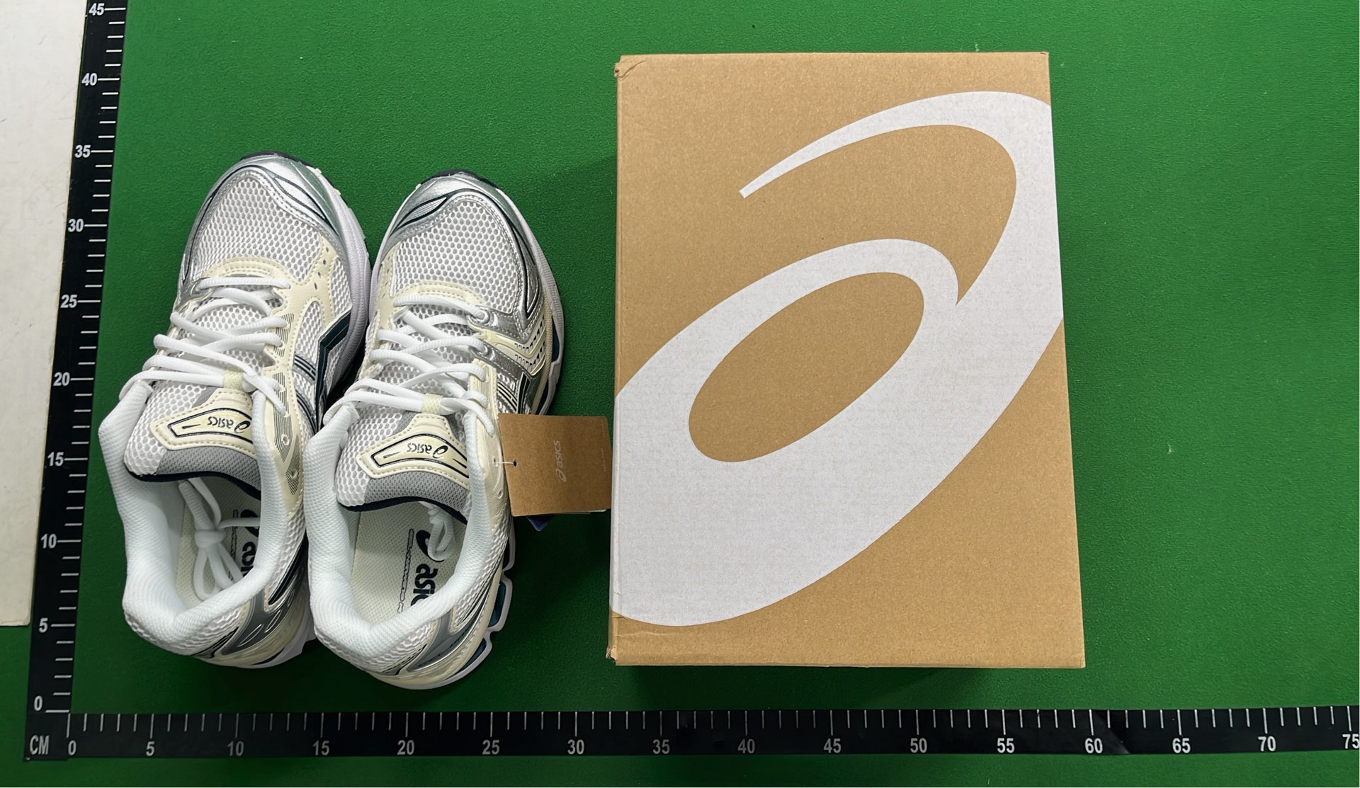 ASICS Gel-Kayano Running Shoes - Men's Performance Sneakers