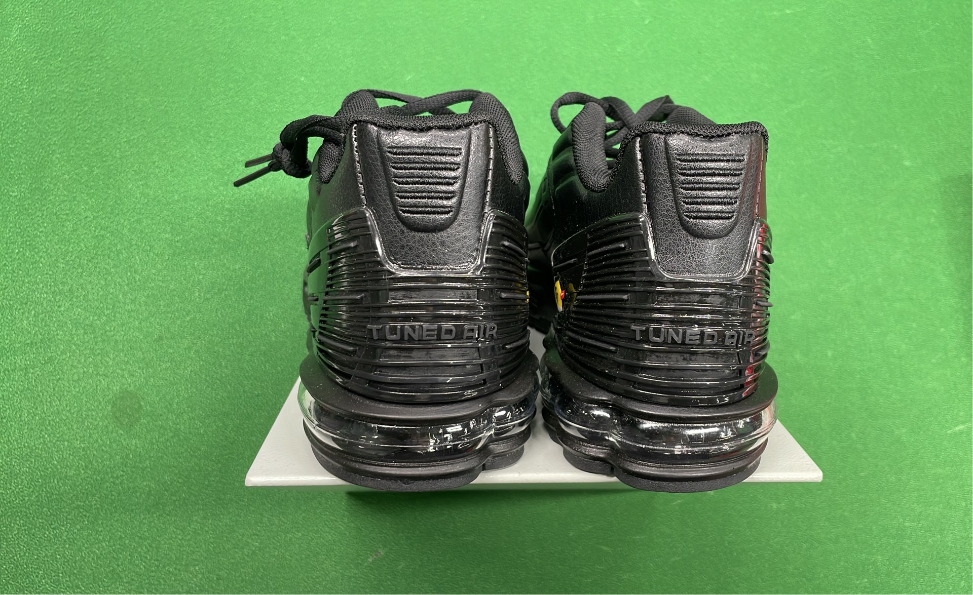 Nike Air Max 2090 Sneakers - Premium Running Shoes for Men and Women