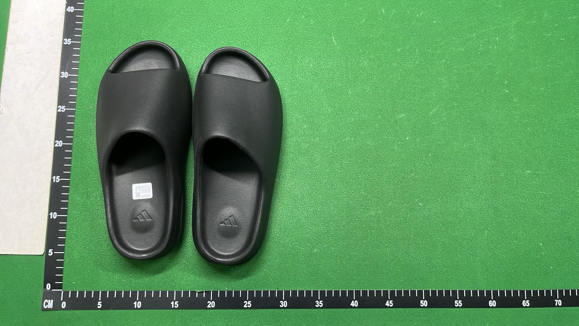 Yeezy Slide Cream Beige Unisex Slides FW6345