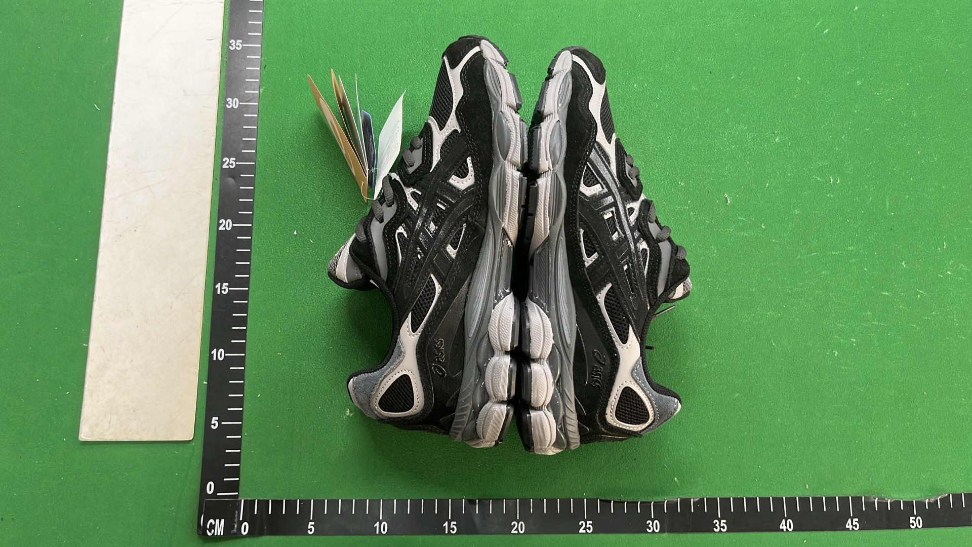 ASICS Gel-Kayano 14 Running Shoes for Men and Women