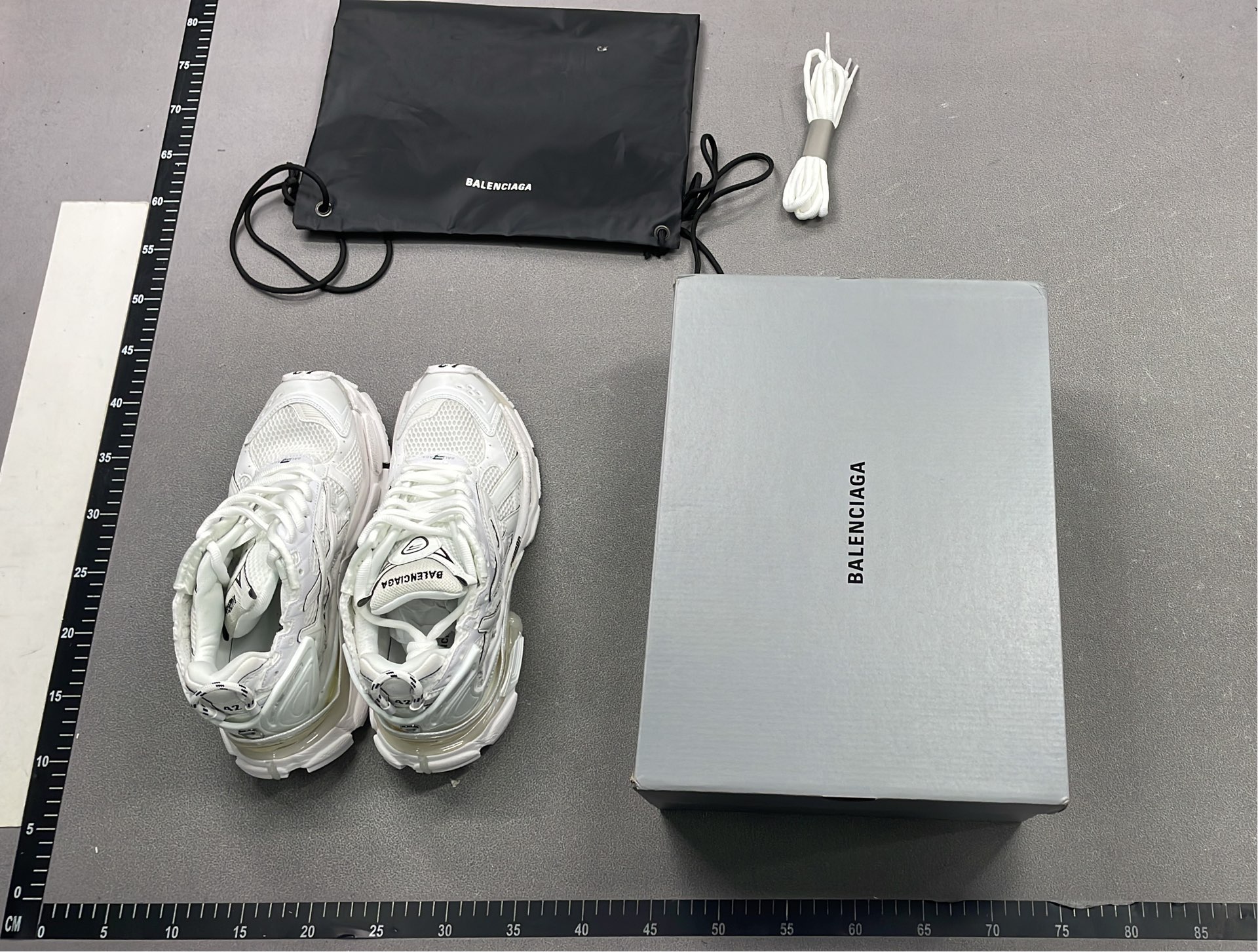 Balenciaga Runner Black/White Sneakers