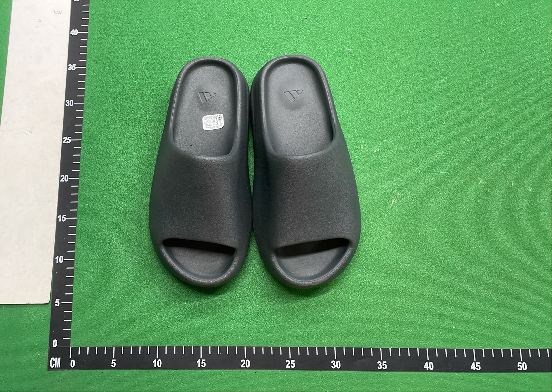 GX/LW Batch Slides Sandals for Men Women