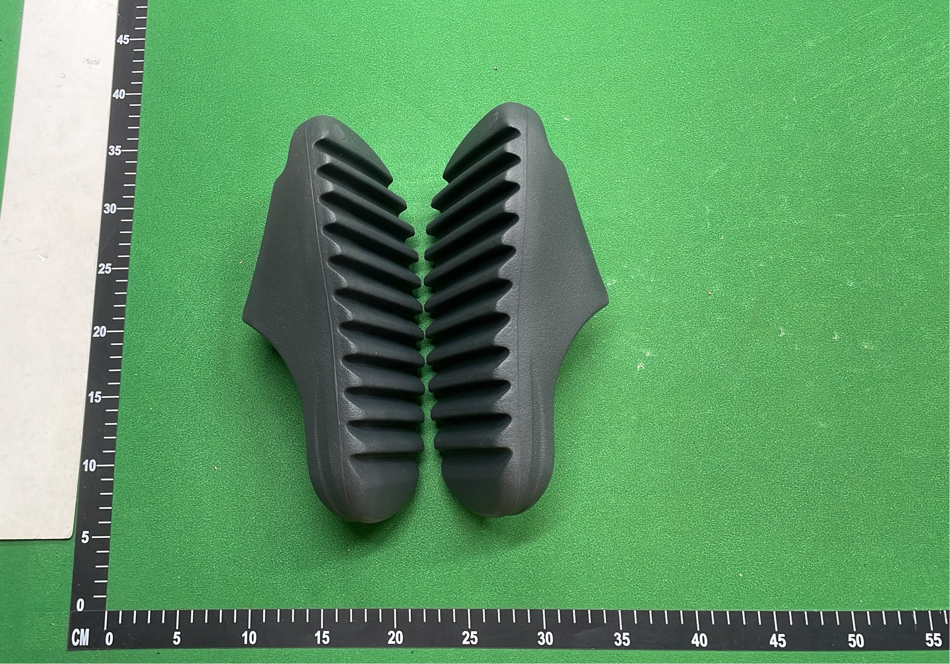 GX/LW Batch Slides Sandals for Men Women