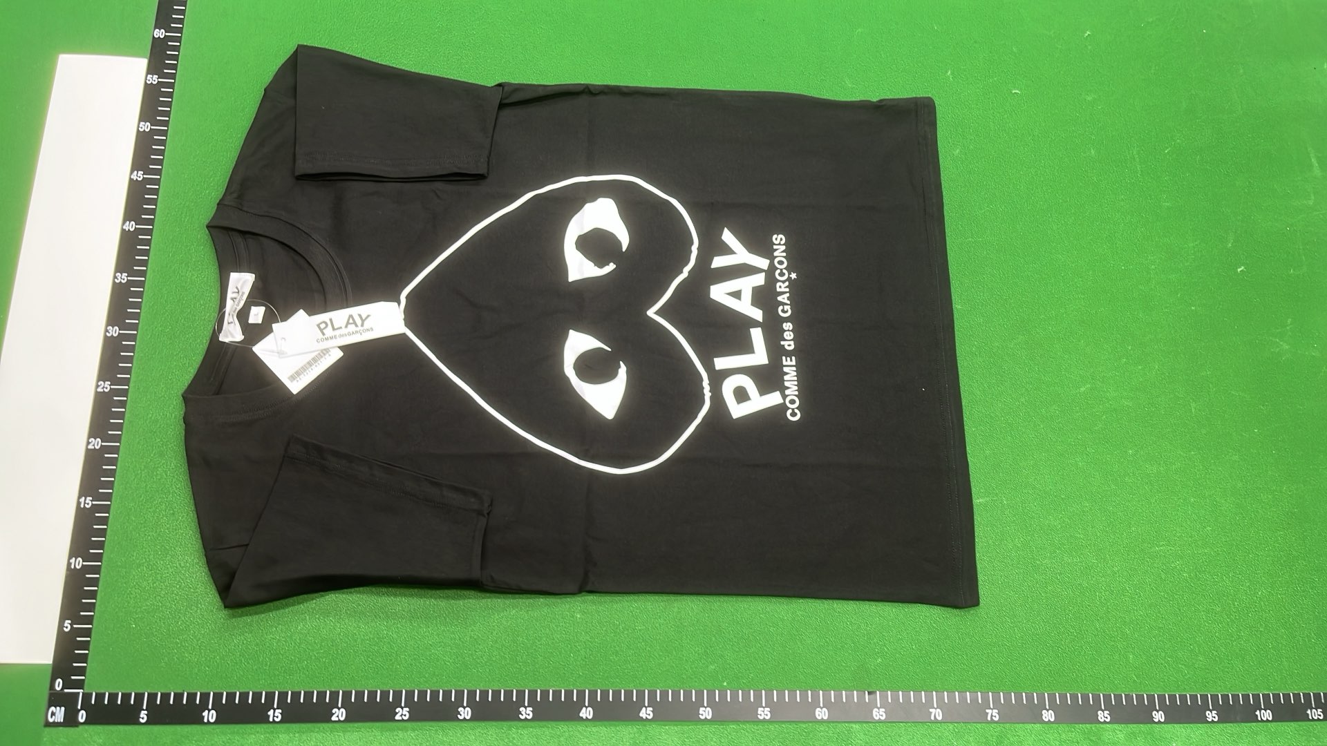 PLAY Comme des Gar&ccedil;ons Heart Eyes T-Shirt