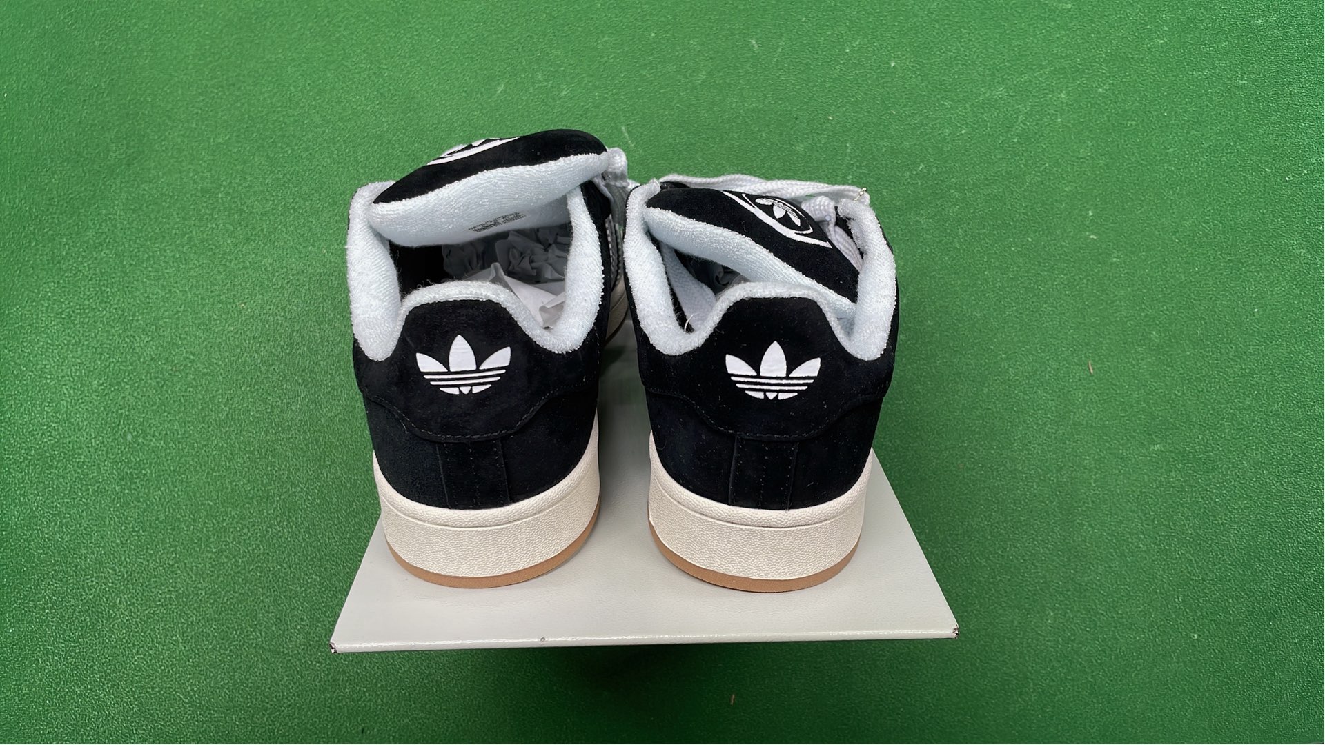 Adidas Campus 80s Sneakers - Classic Retro Shoes