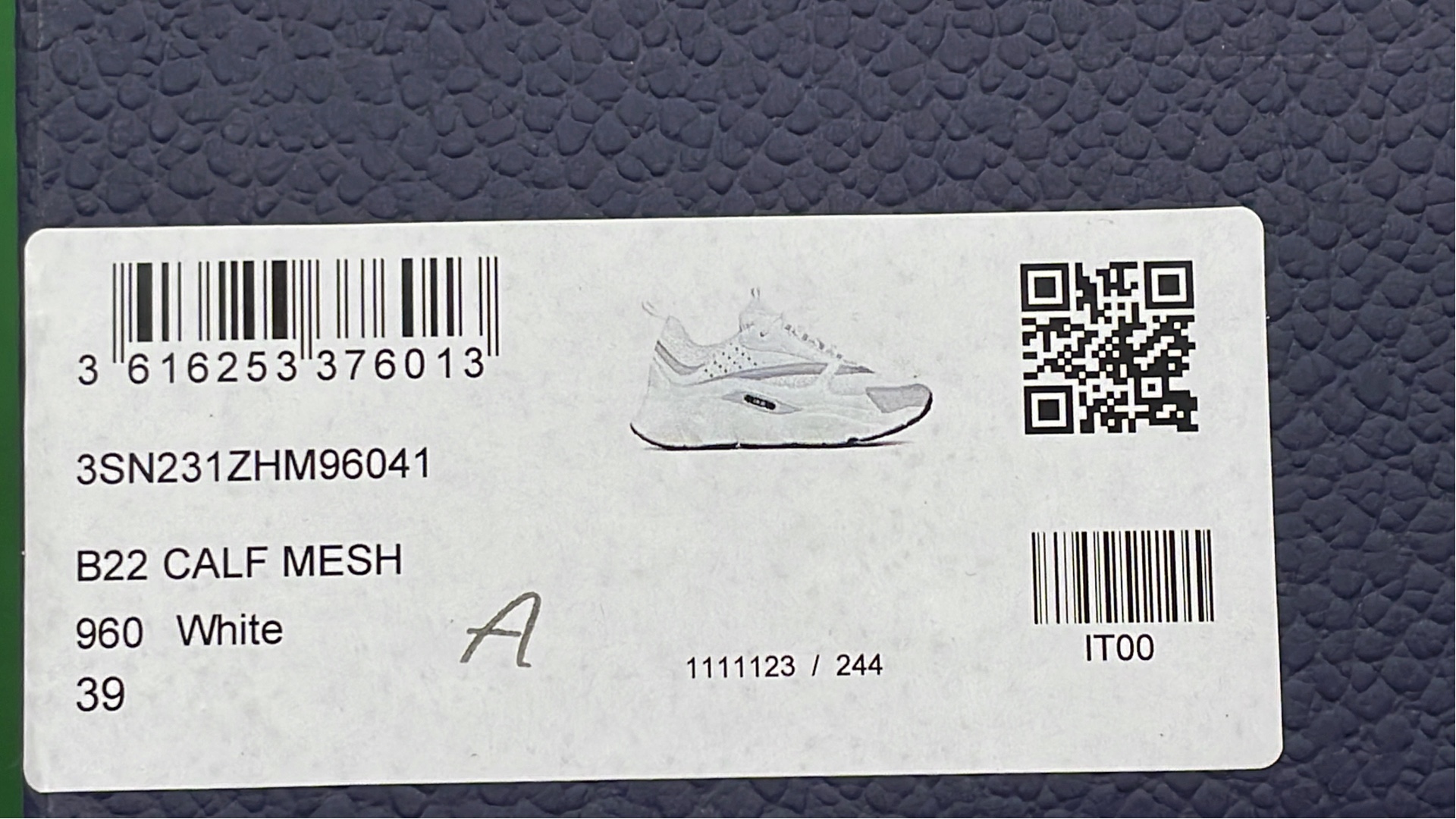 Skechers D'lites 3 White Mesh Sneakers for Women