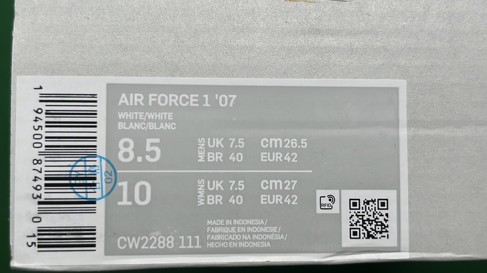 White Nike Air Force 1 Low Sneakers for Men and Women