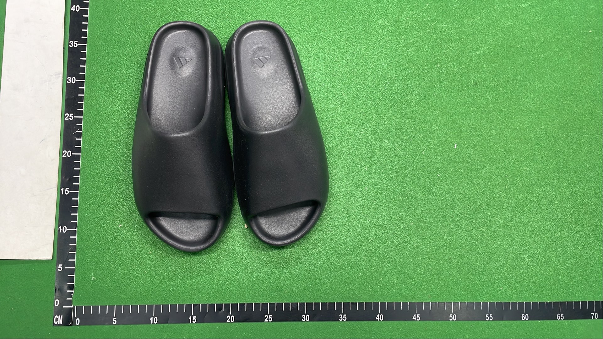 Yeezy Slide Beige Comfort Sandals