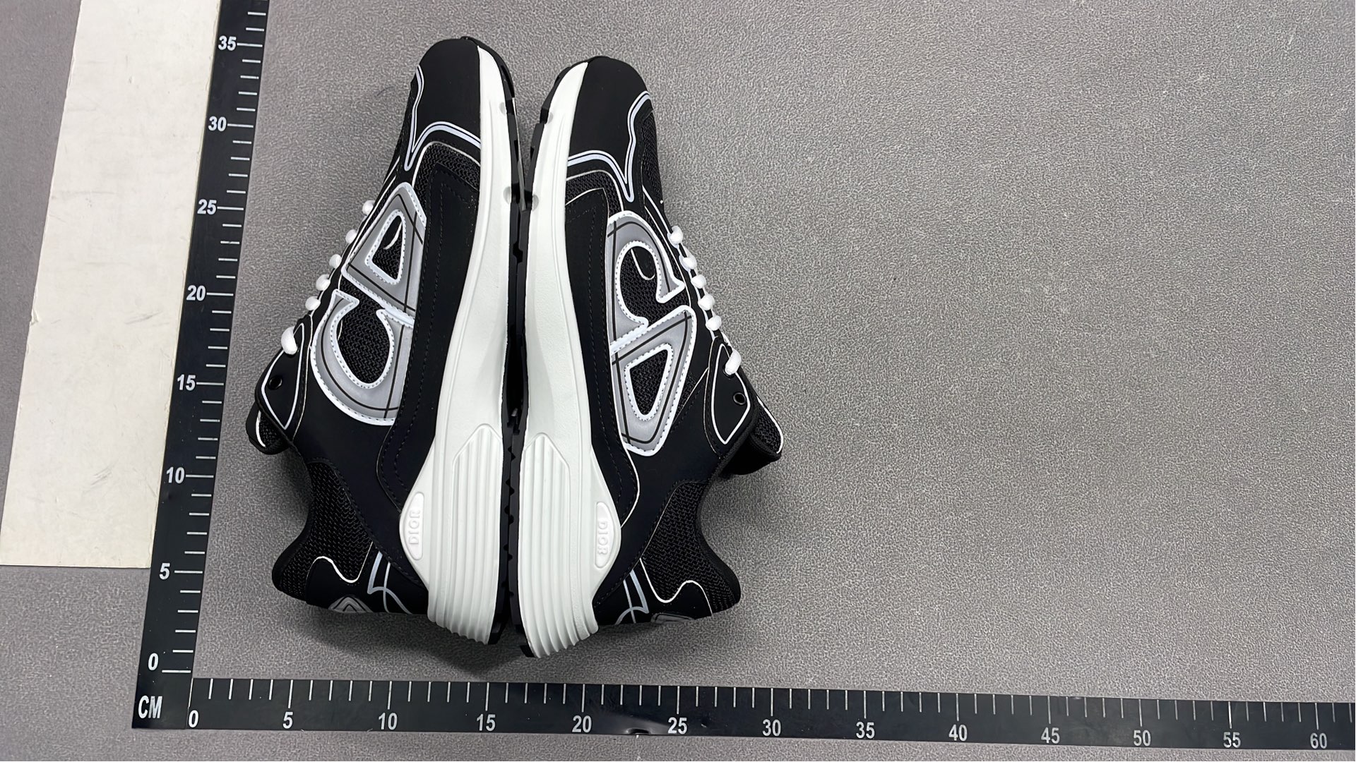 Dior Men's Sneakers White Black Mesh Running Shoes