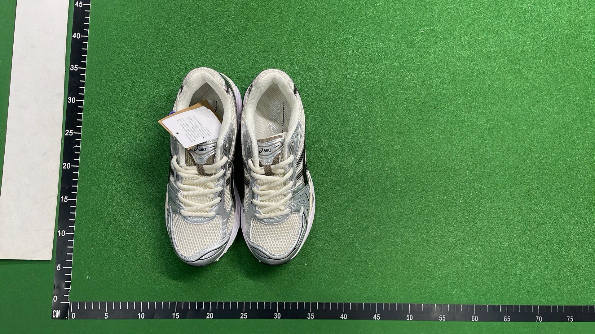 ASICS Gel-Kayano 14 Running Shoes - Silver and Black