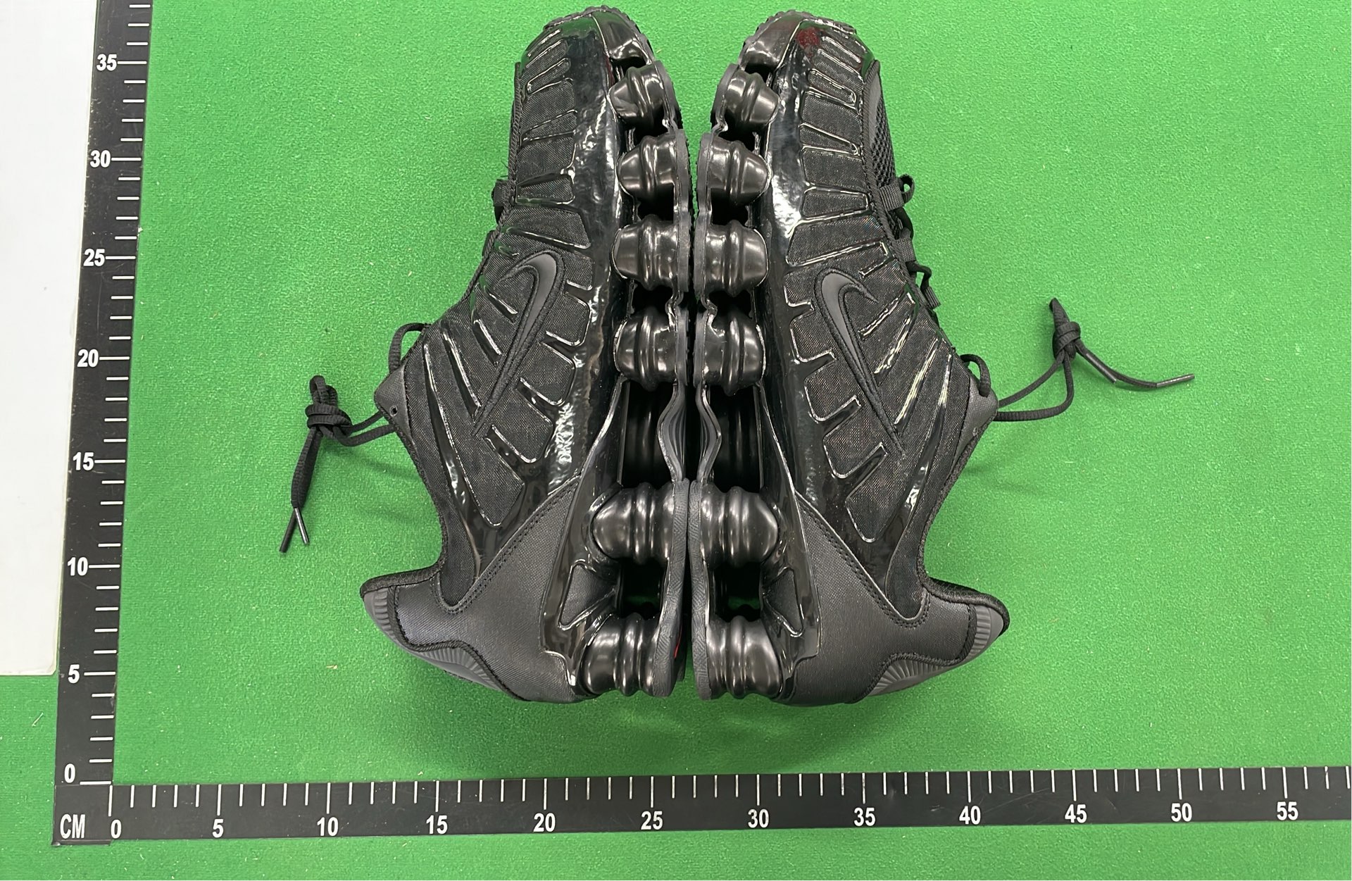 Nike Air Max Plus Black Sneakers
