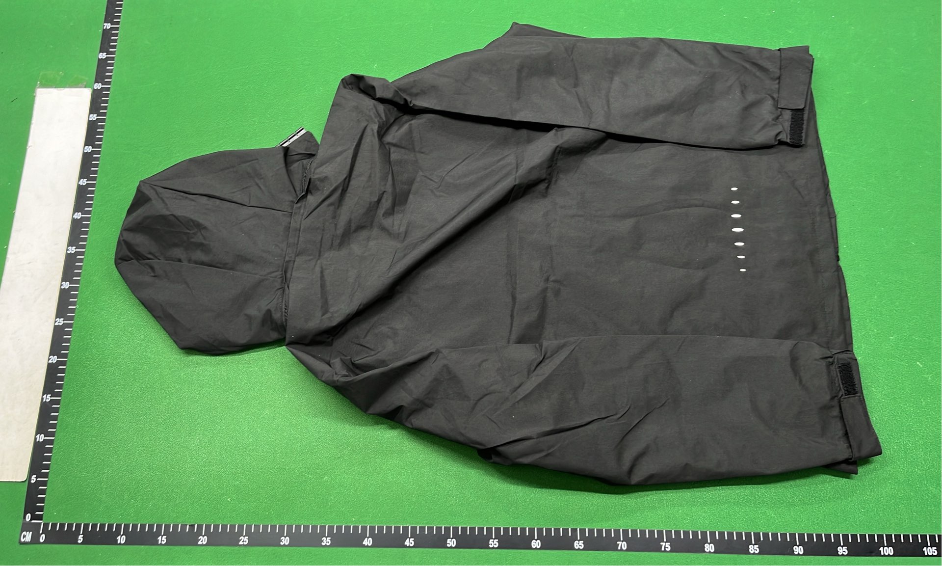 Under Armour Women's Lightweight Windbreaker Jacket