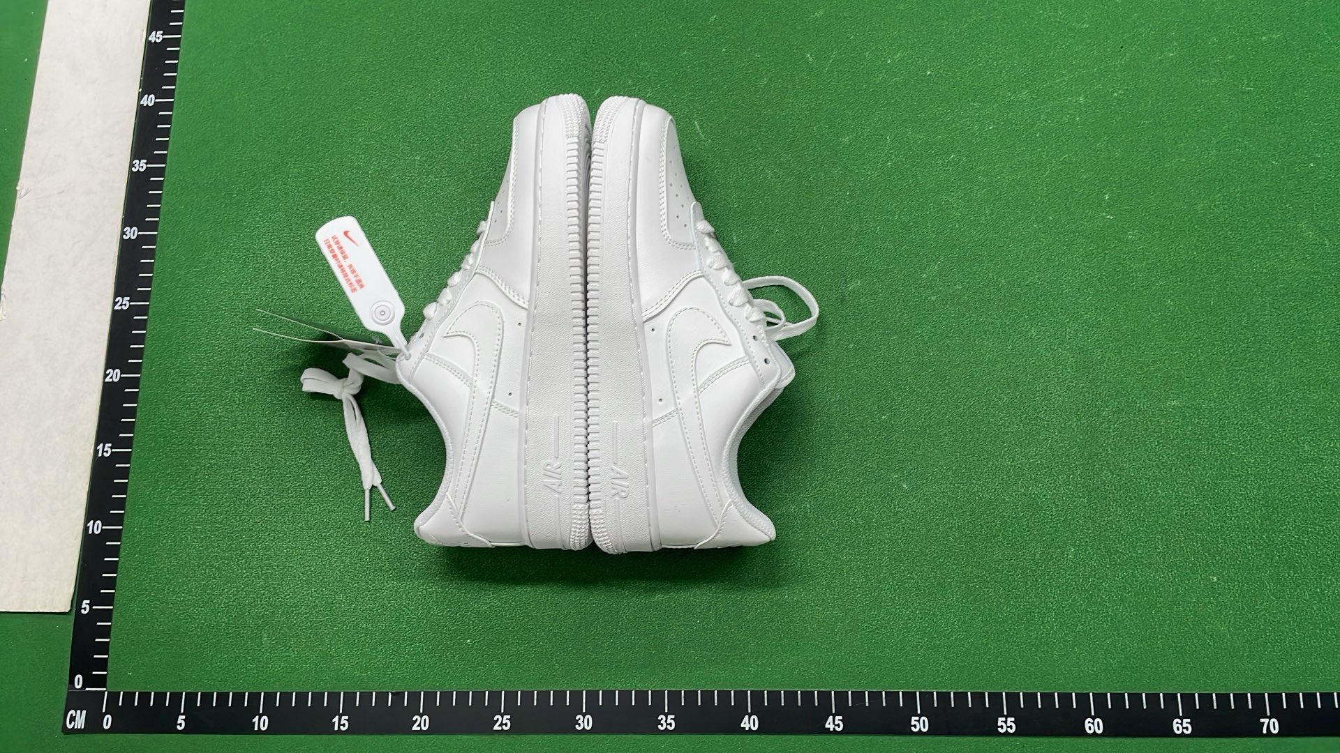 Nike Air Force 1 Low White Black Supreme Edition