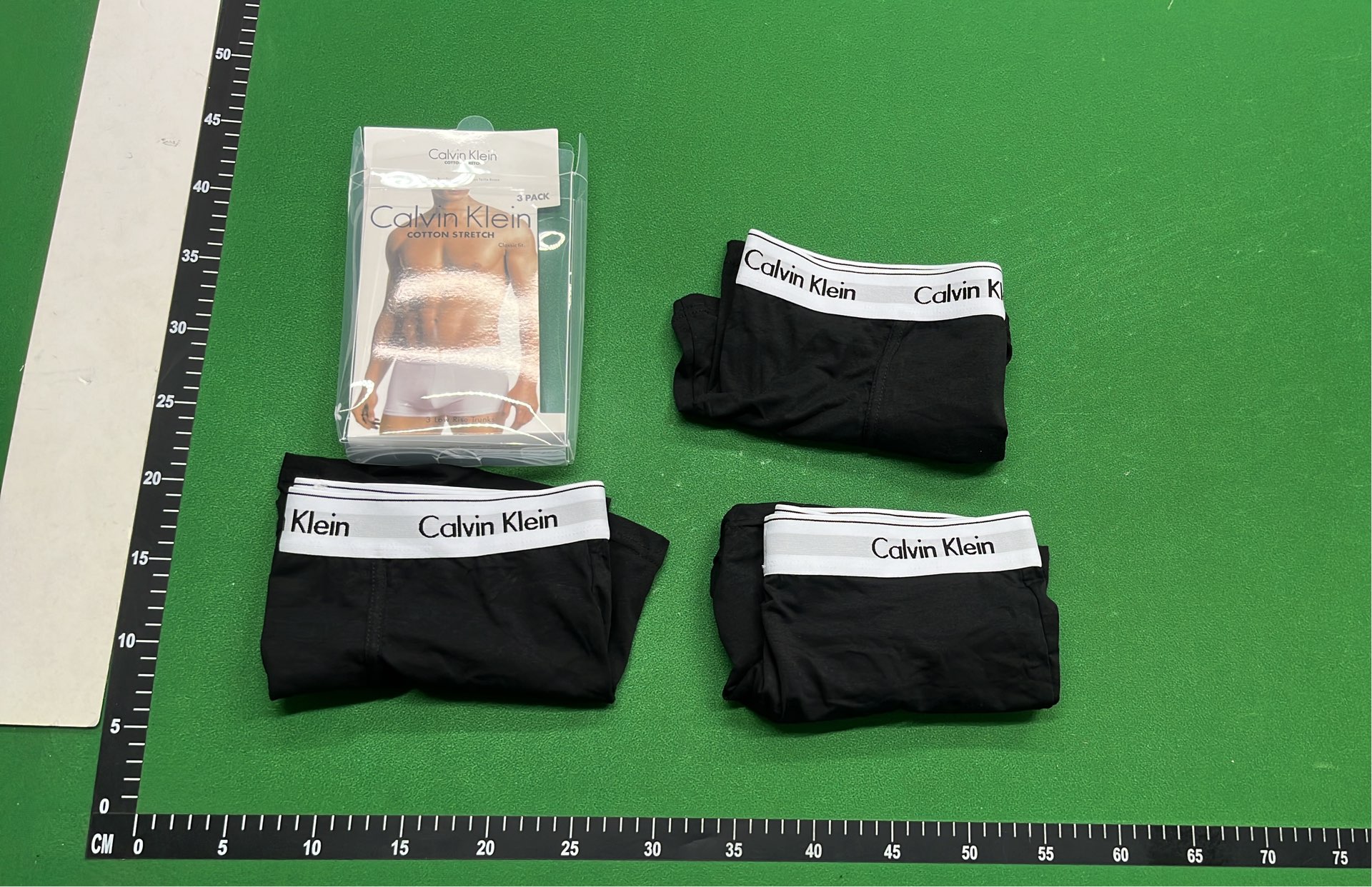 Calvin Klein Men's Cotton Stretch Underwear 3-Pack Trunks