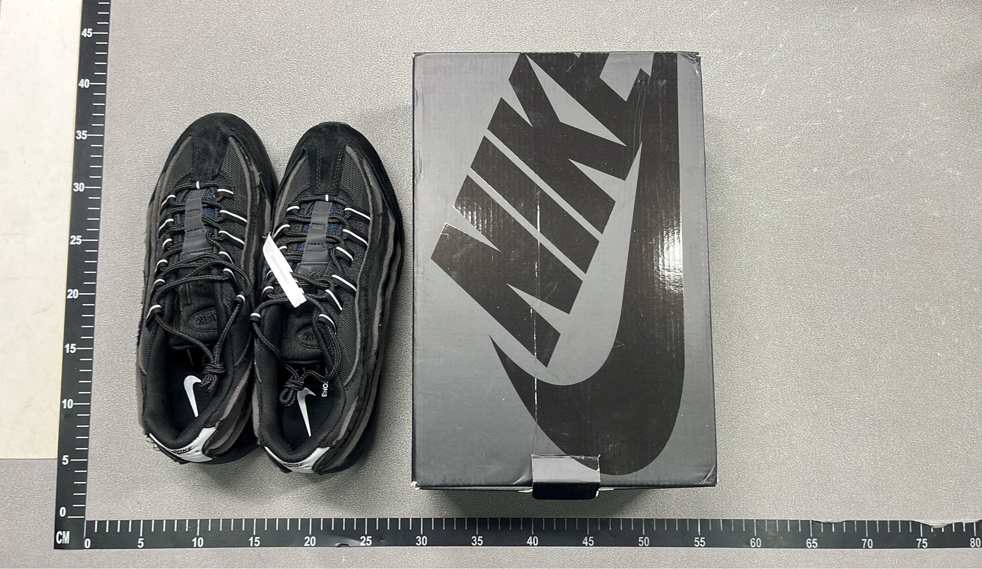 Nike Air Max 95 Black Mesh Sneakers for Men