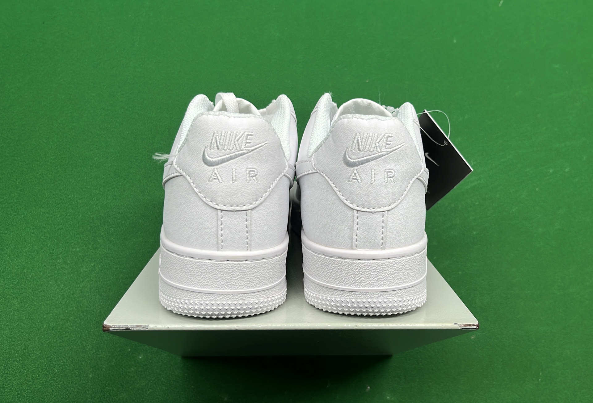 Nike Air Force 1 Low Supreme x Nike Collaboration Sneakers
