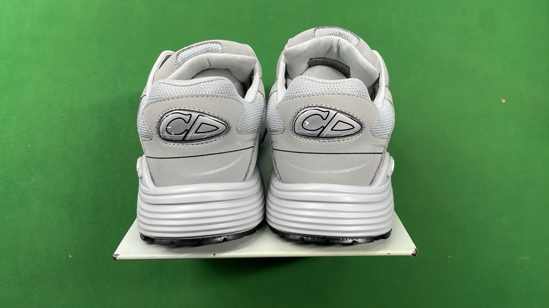 1:1 Batch DIOR B30 Shoes  in the Best OopBuy Spreadsheet QC photos