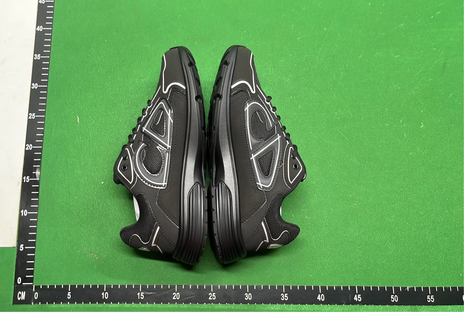 1:1 Batch DIOR B30 Shoes  in the Best OopBuy Spreadsheet QC photos