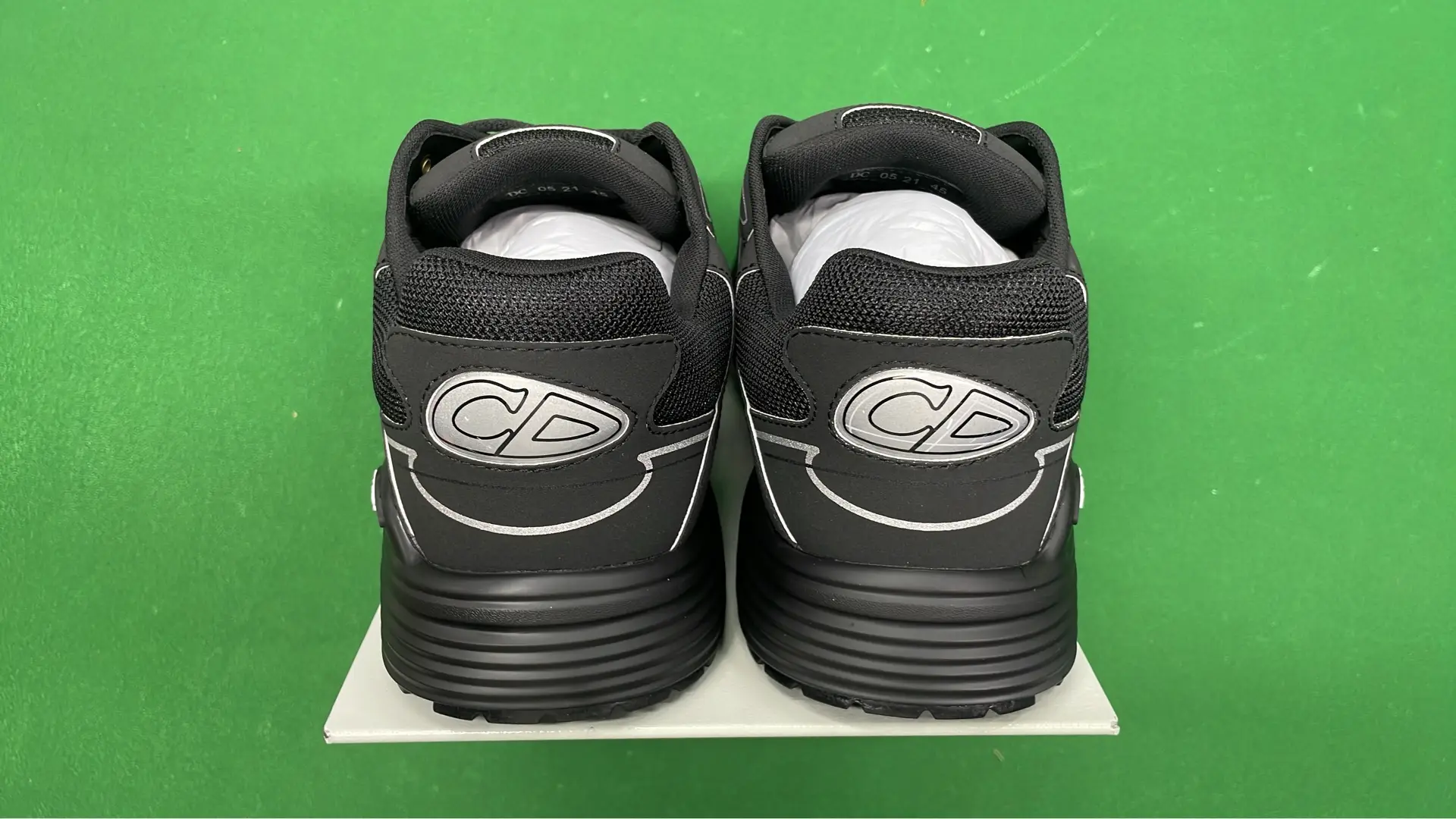 1:1 Batch DIOR B30 Shoes  in the Best OopBuy Spreadsheet QC photos