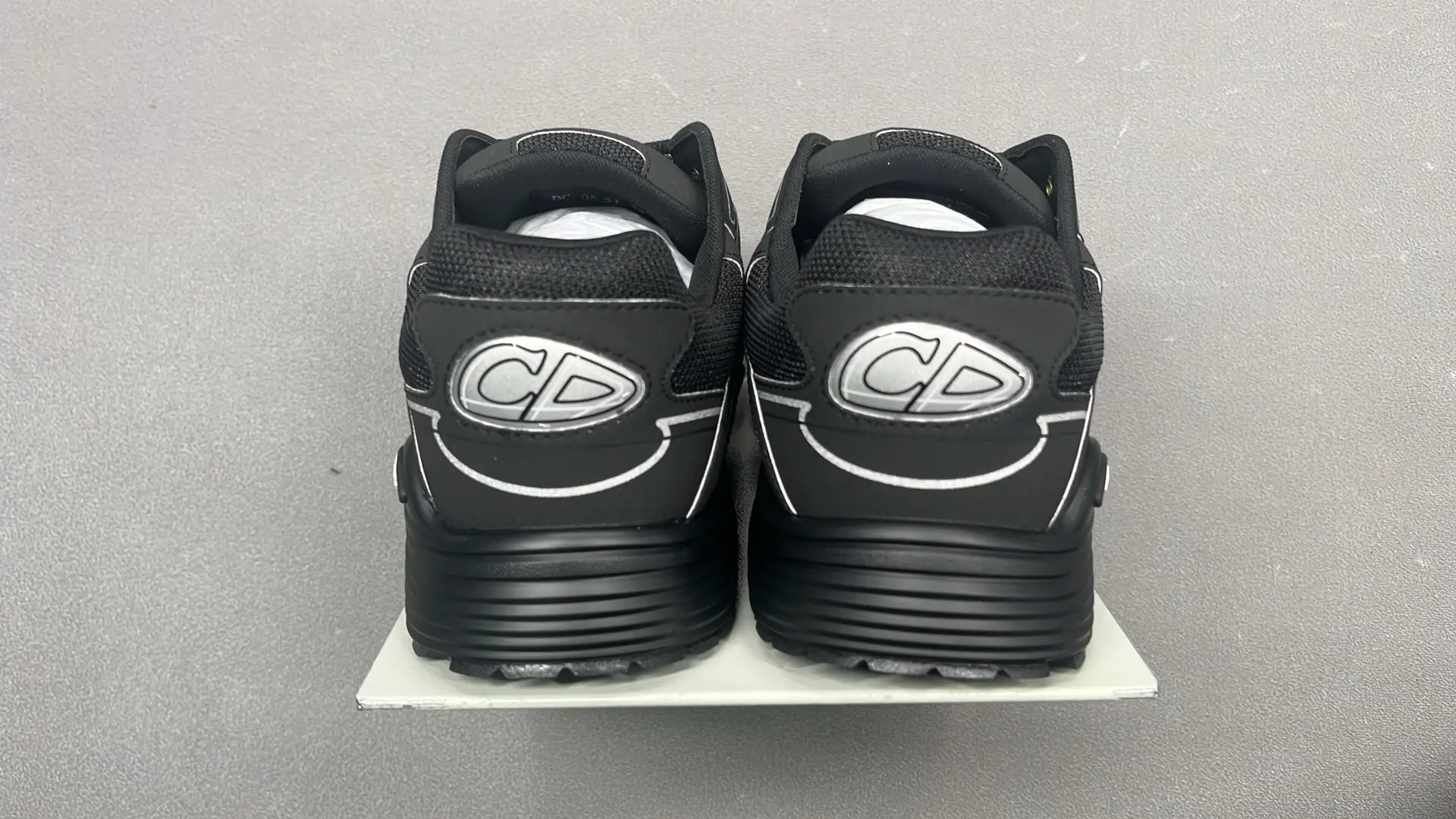 1:1 Batch DIOR B30 Shoes  in the Best OopBuy Spreadsheet QC photos