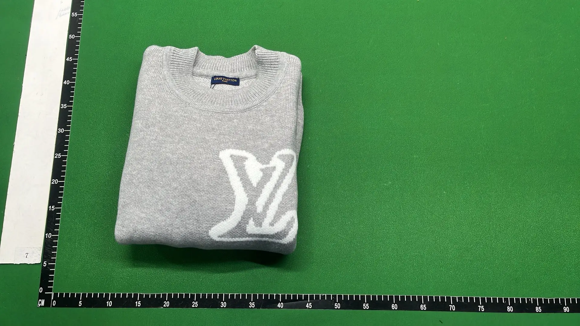 1:1 Batch LOUIS VUITTONsweater1  in the Best OopBuy Spreadsheet QC photos