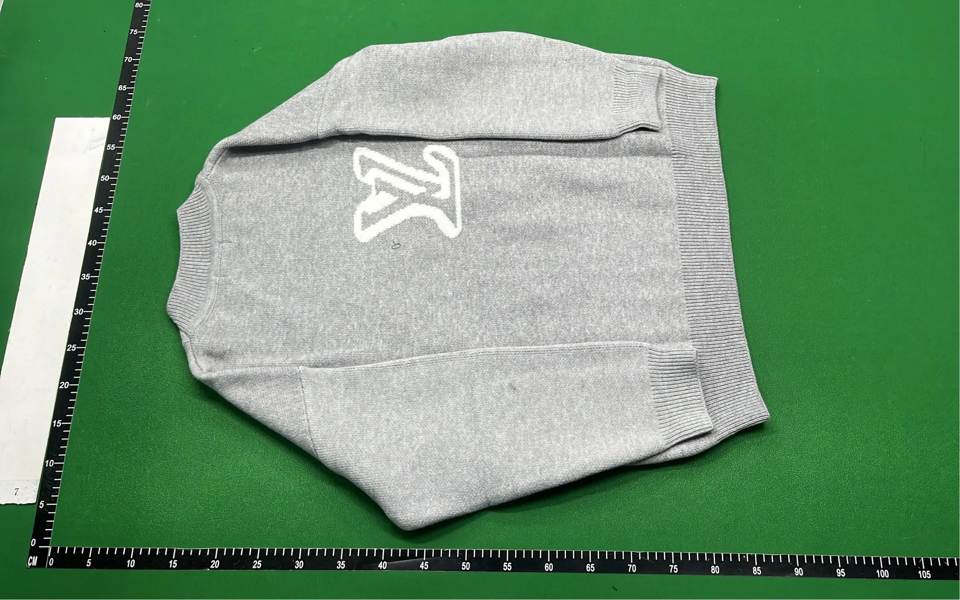 1:1 Batch LOUIS VUITTONsweater1  in the Best OopBuy Spreadsheet QC photos