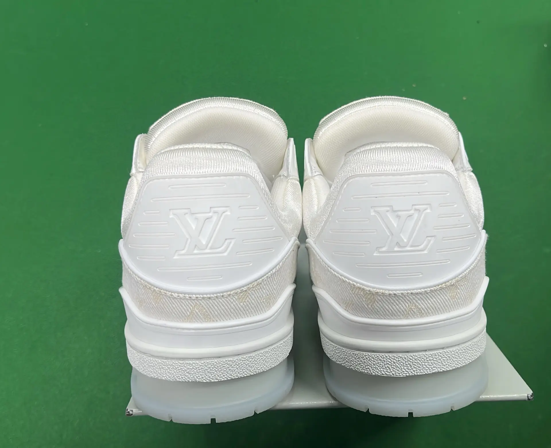 1:1 Batch LOUIS VUITTON Trainer Shoes  in the Best OopBuy Spreadsheet QC photos