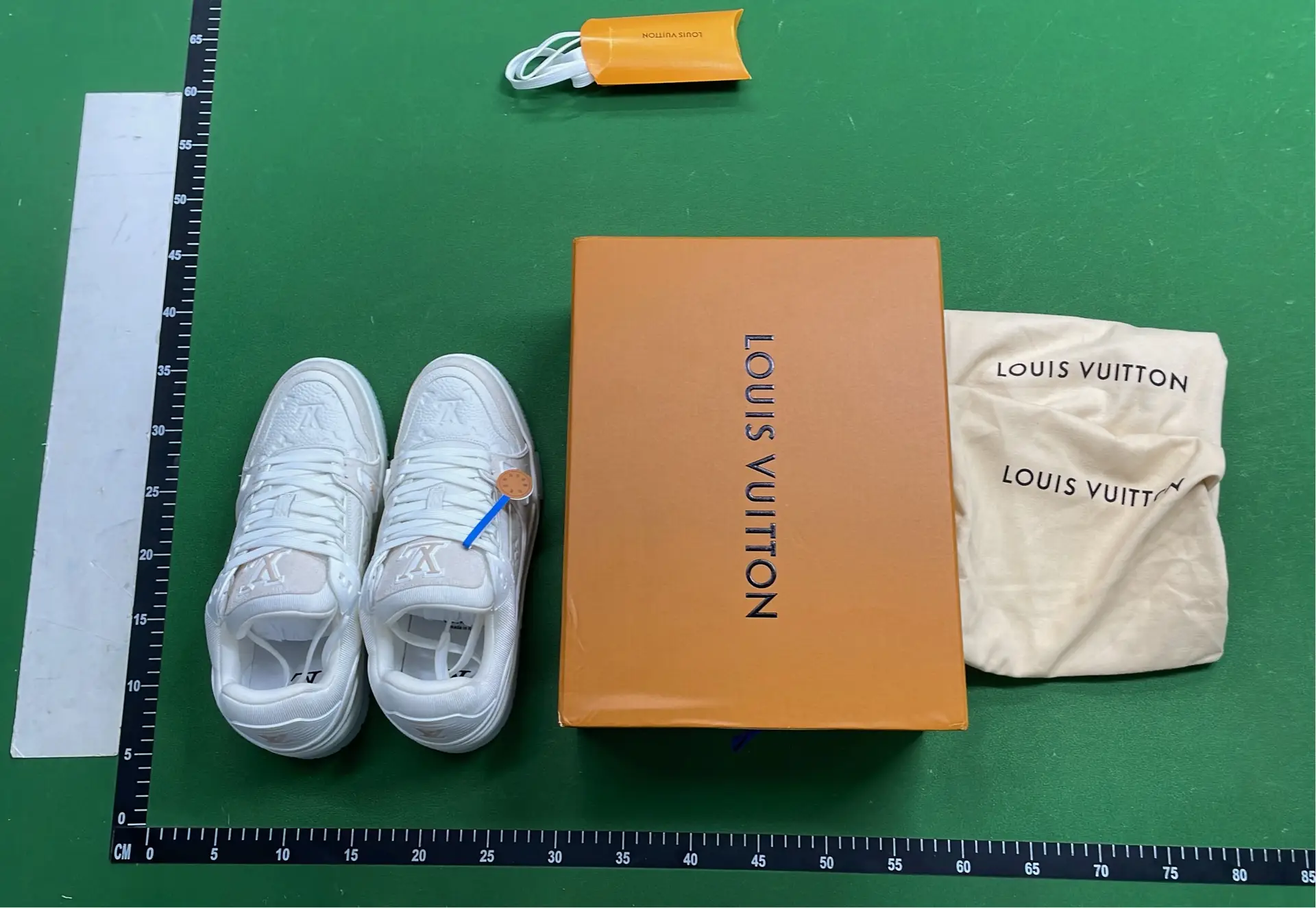 1:1 Batch LOUIS VUITTON Trainer Shoes  in the Best OopBuy Spreadsheet QC photos