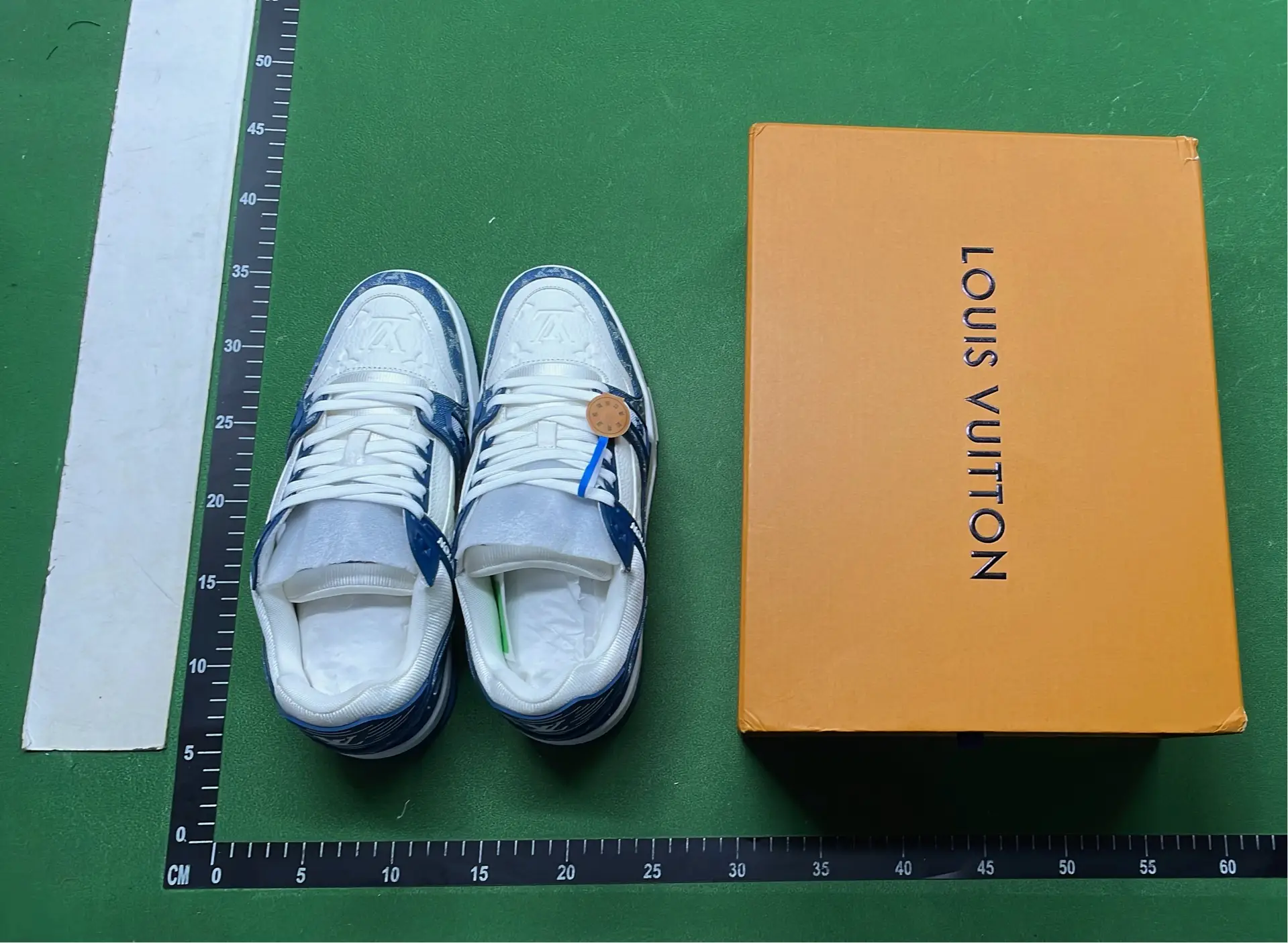 1:1 Batch LOUIS VUITTON Trainer Shoes  in the Best OopBuy Spreadsheet QC photos